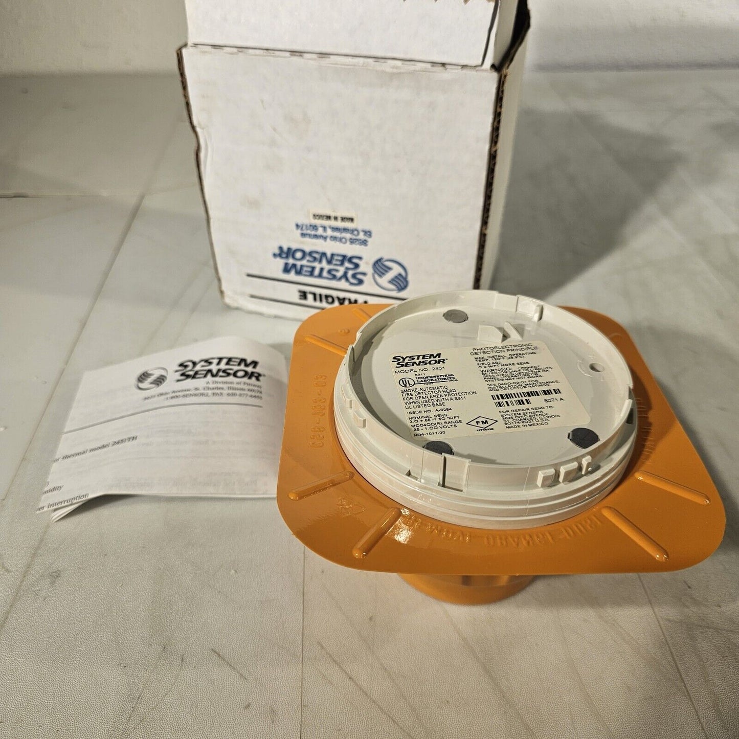 System Sensor 2451 Plug In Photoelectric 400-Series Smoke Detector Head