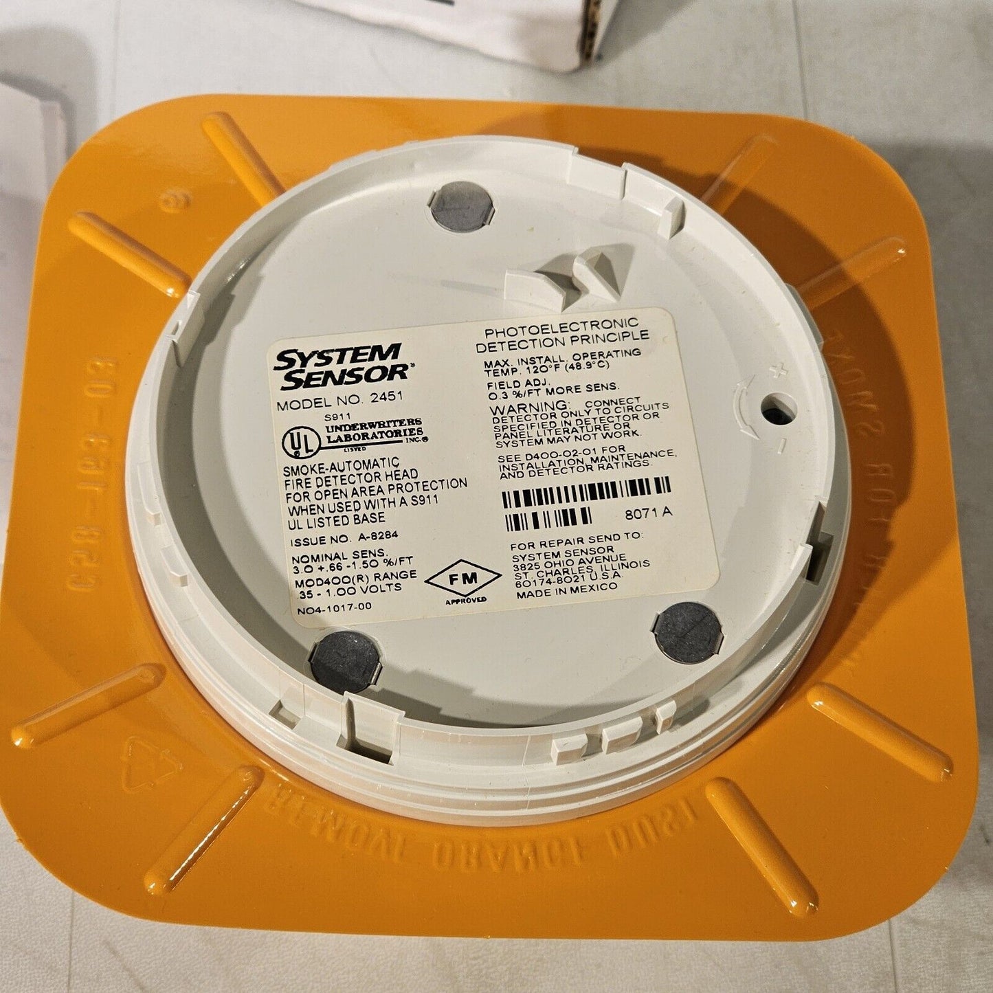 System Sensor 2451 Plug In Photoelectric 400-Series Smoke Detector Head