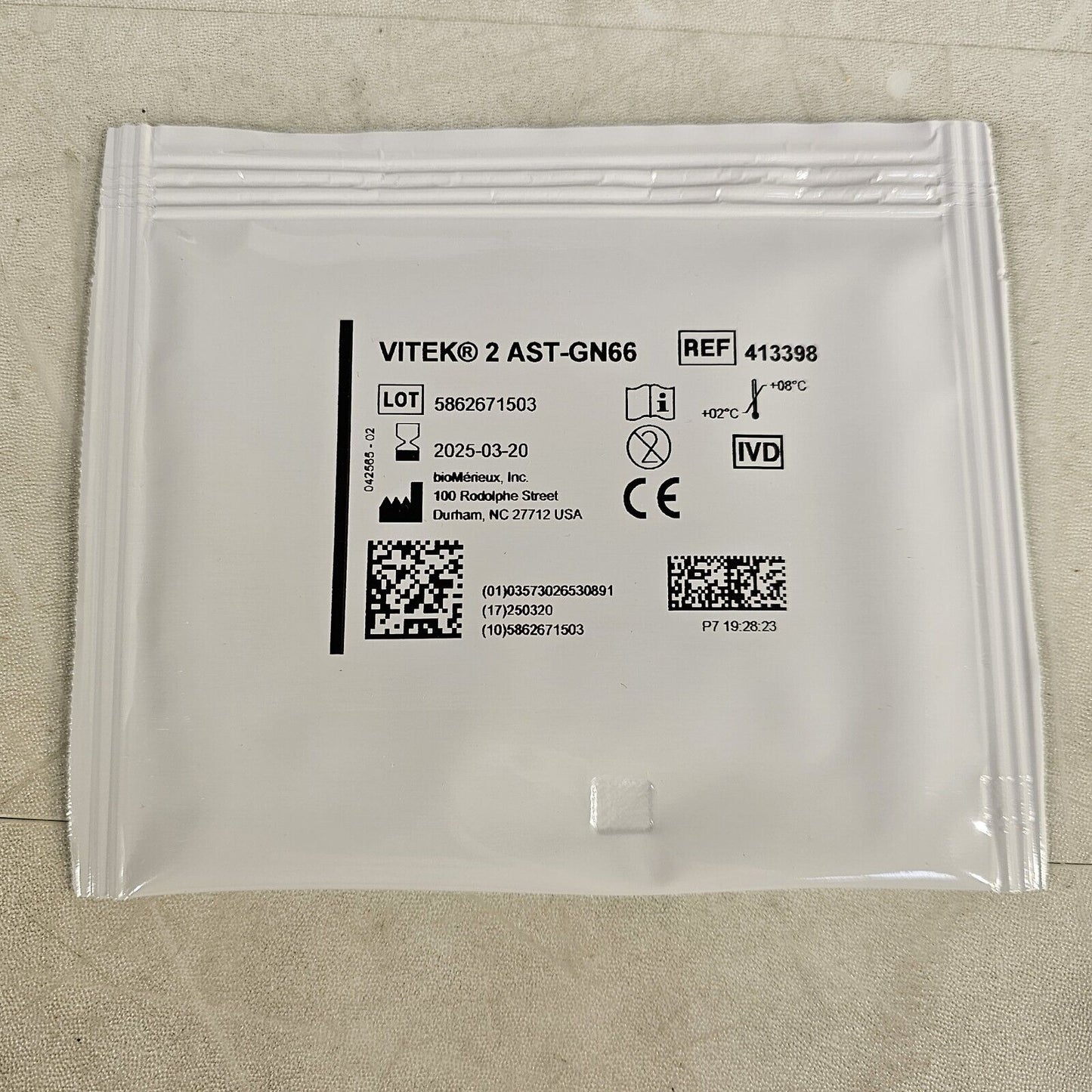 BioMerieux Vitek 2 AST-GN66 Test Kit Reagent Card 413398 - 1 Card