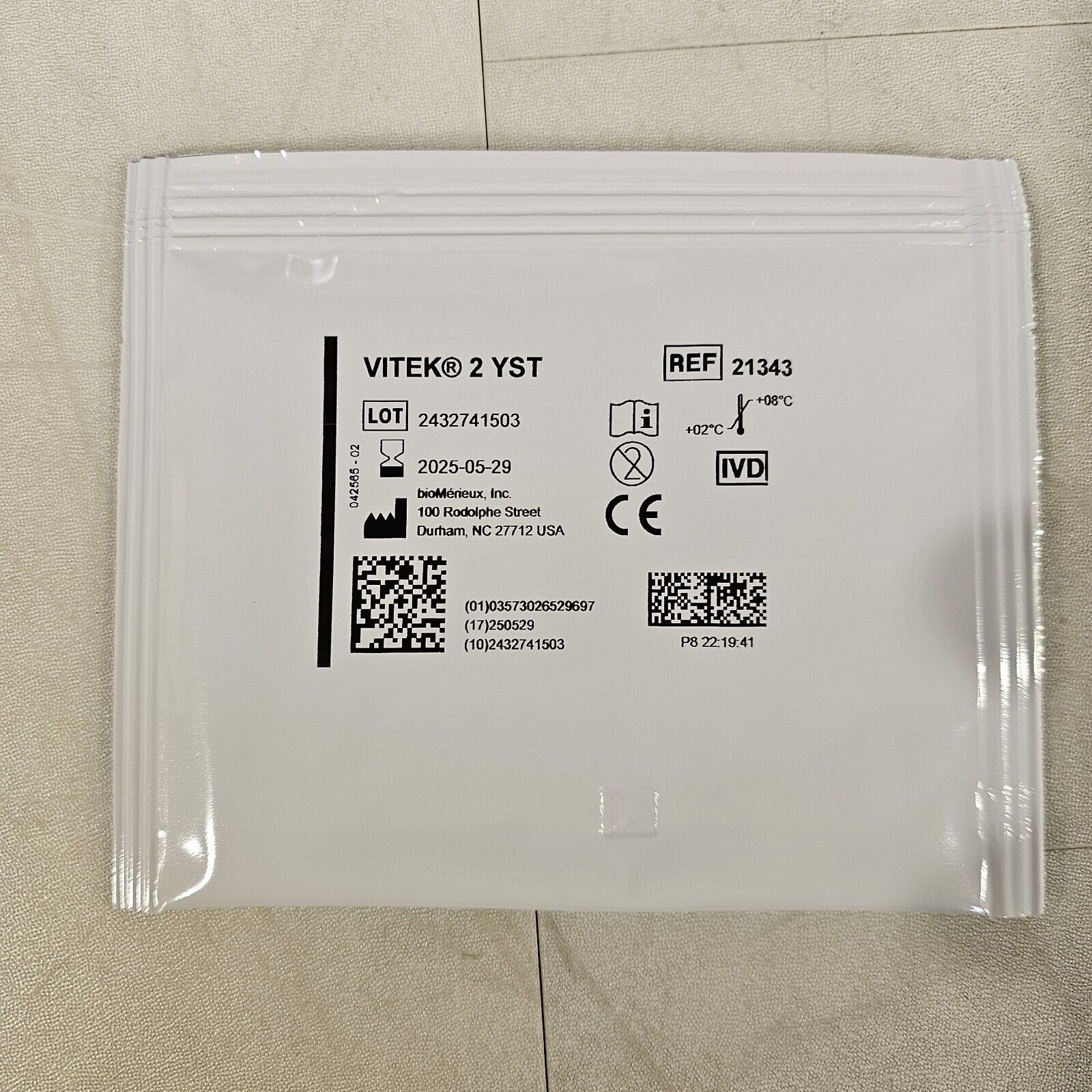 BioMerieux Vitek 2 YST Yeast Test Kit Reagent Card 21343 1 Card Lab