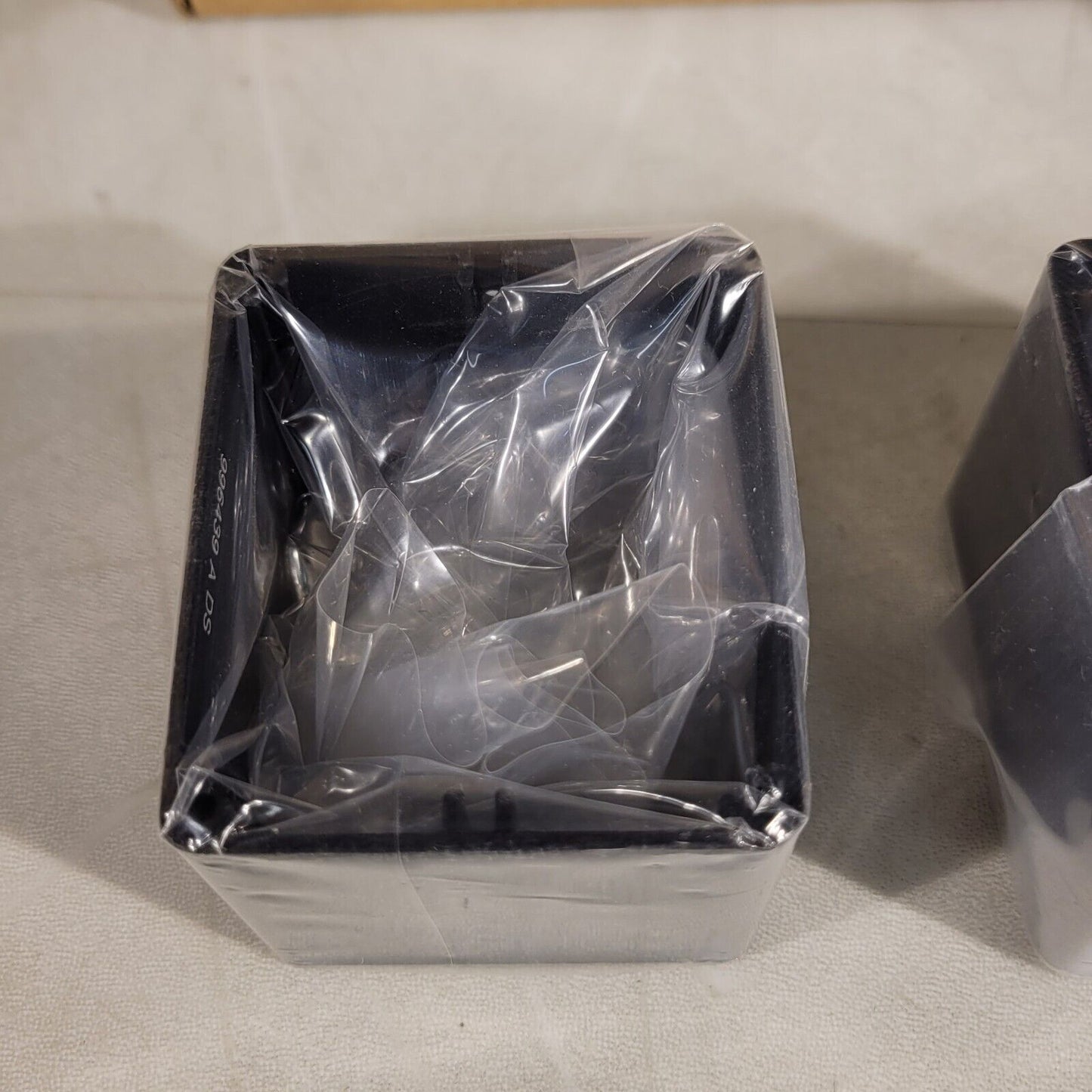 Extron 70-1040-03 Cable Cubby Cable Bracket Kit Quad - 4 Cable bracket