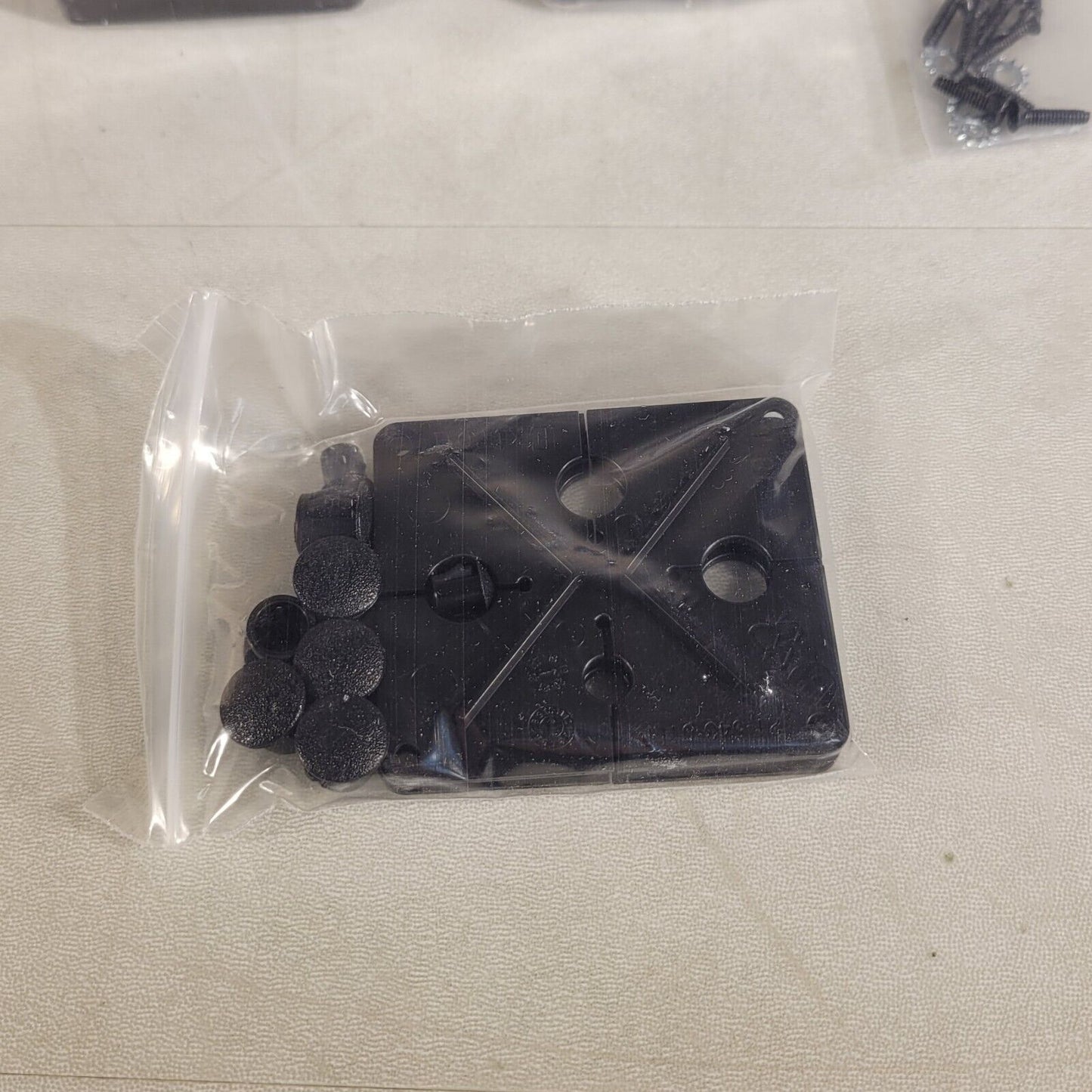 Extron 70-1040-03 Cable Cubby Cable Bracket Kit Quad - 4 Cable bracket