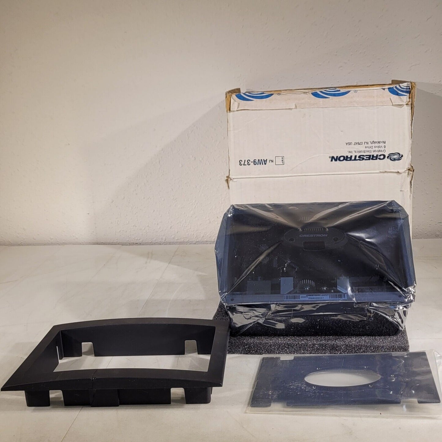 *READ* Crestron TSP-6X-DSW-B-T Wall Mount Docking Station for TPS-6X-B-T