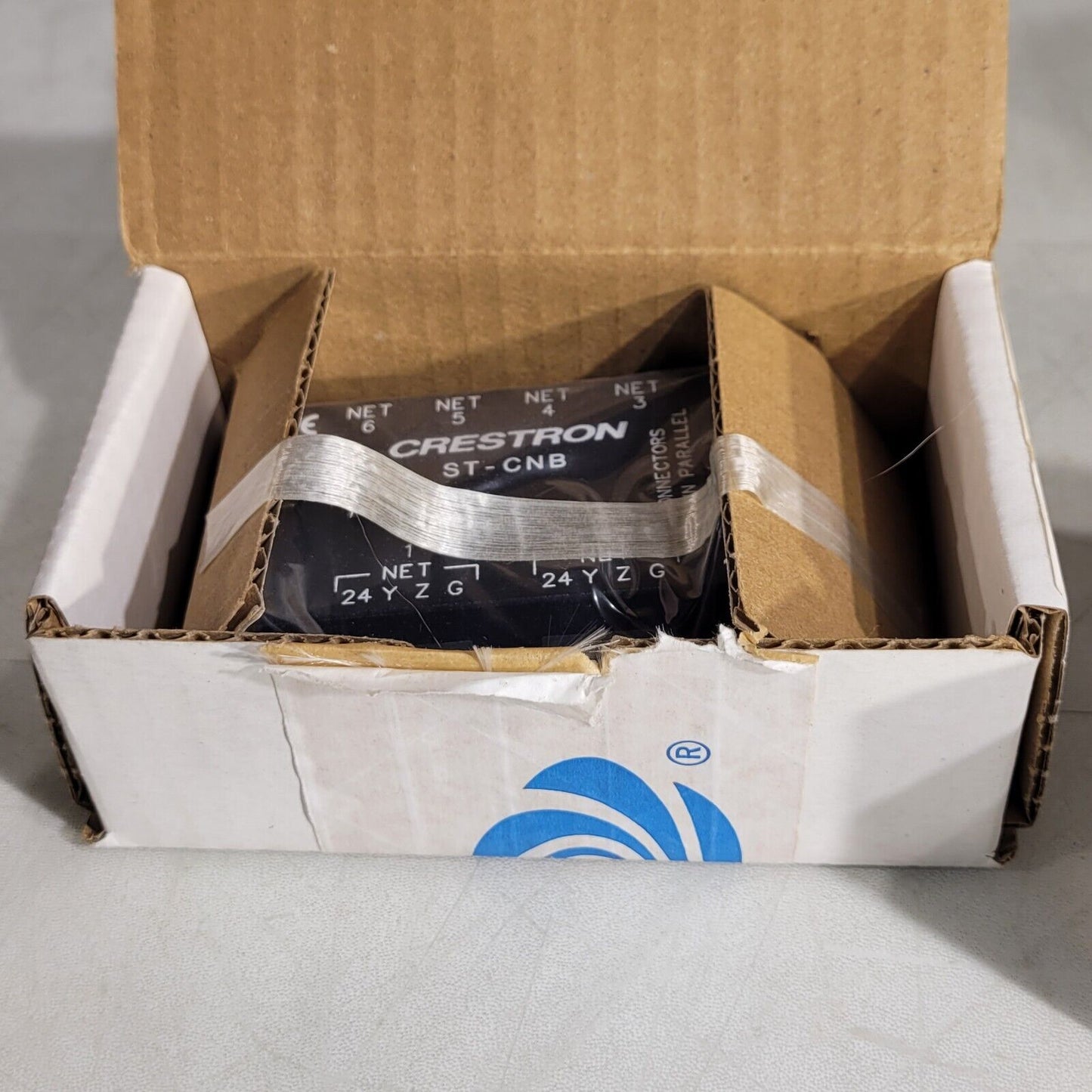 Crestron ST-CNB - 4 Wire to RJ11 Cresnet Distribution Block A453