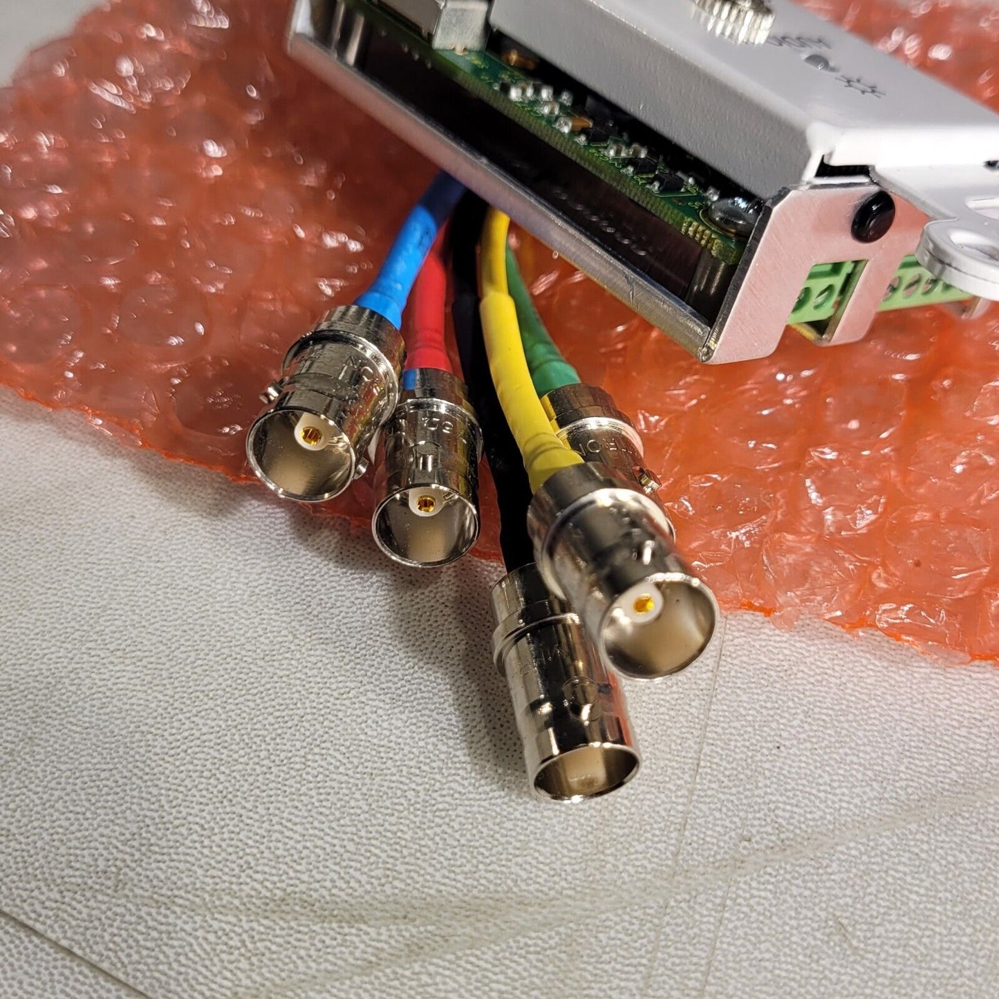 Extron 60-759-22 Extender D Audio & VGA Inputs White