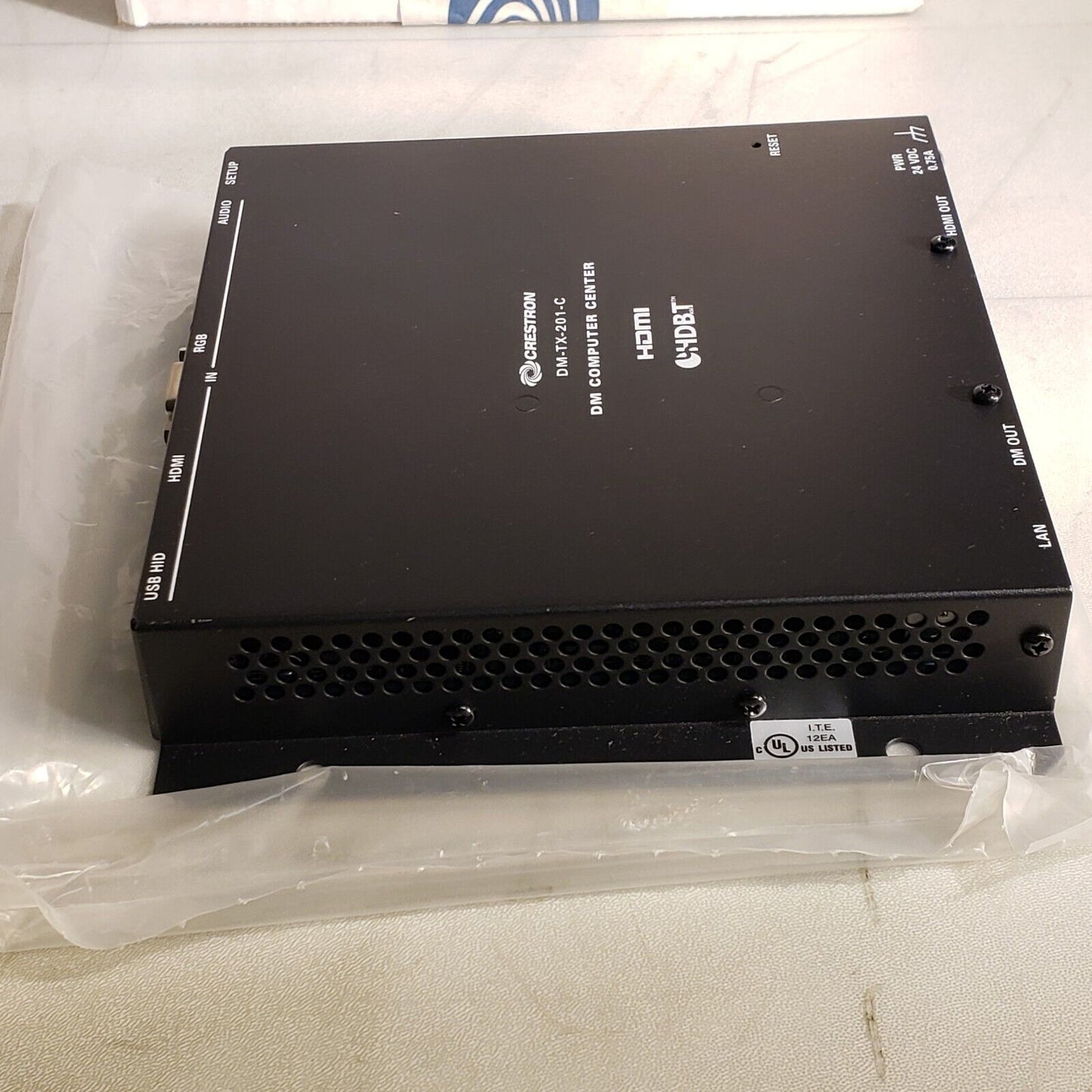 Crestron DM-TX-201-C DigitalMedia 8G+� Transmitter 201