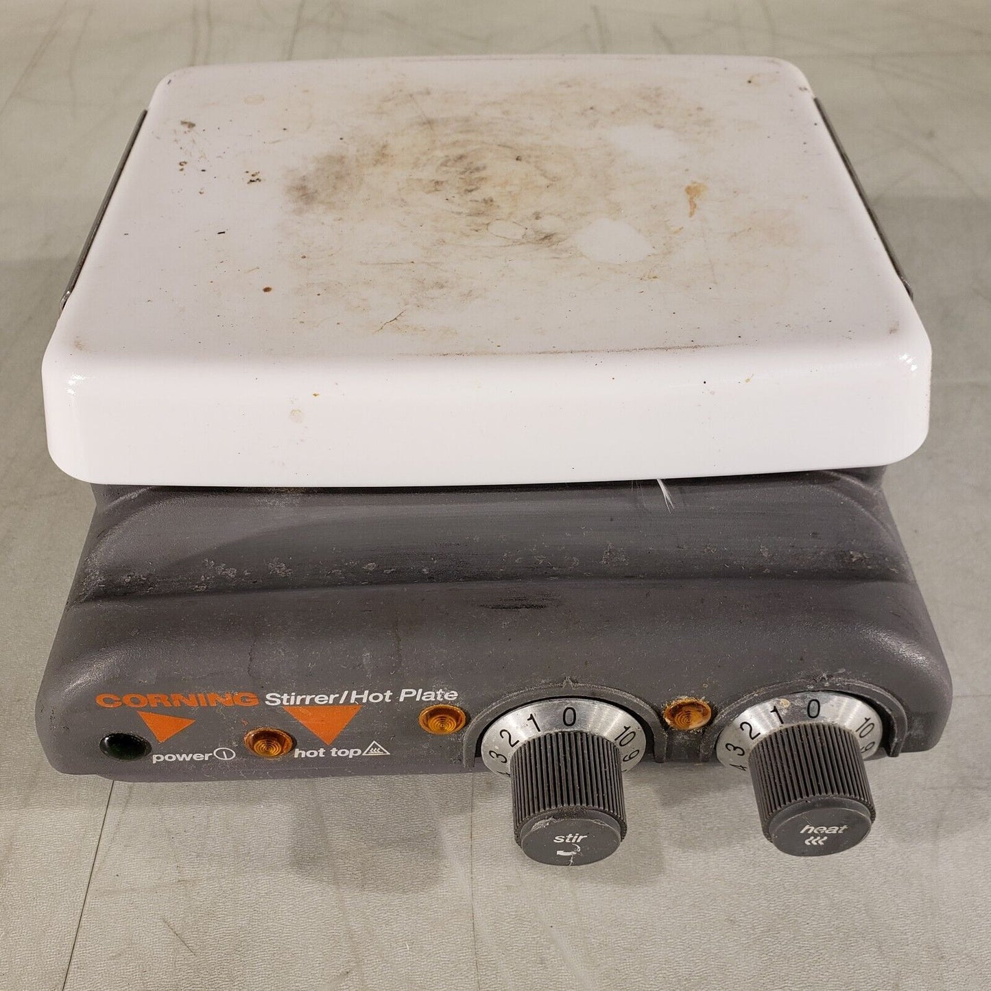 Corning PC-420 Stirrer And Hotplate Magnetic Burner Adjustable Heat And Speed