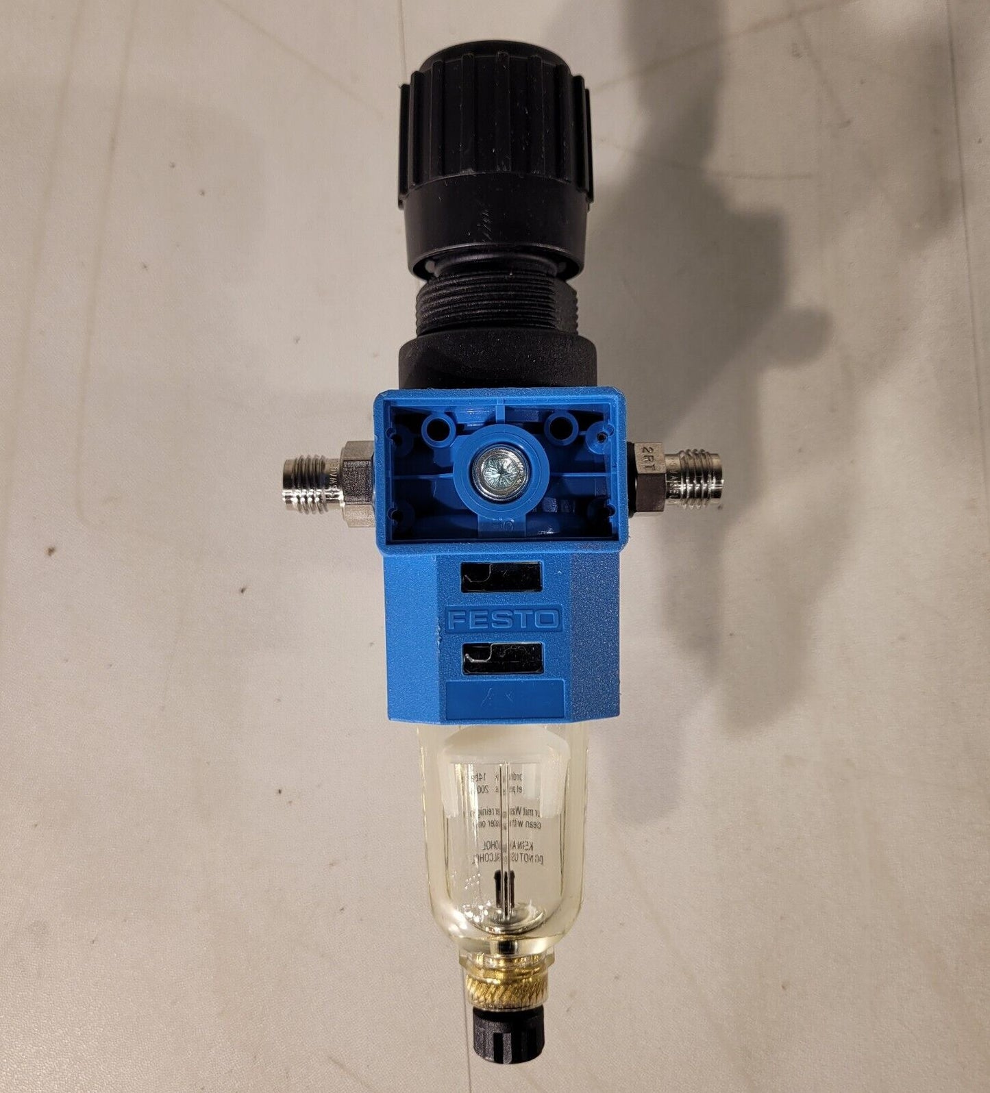 Festo LFR-1/8-S-7-B Filter Regulator 10 Bar Gauge Max 200psi Max Temp 140F
