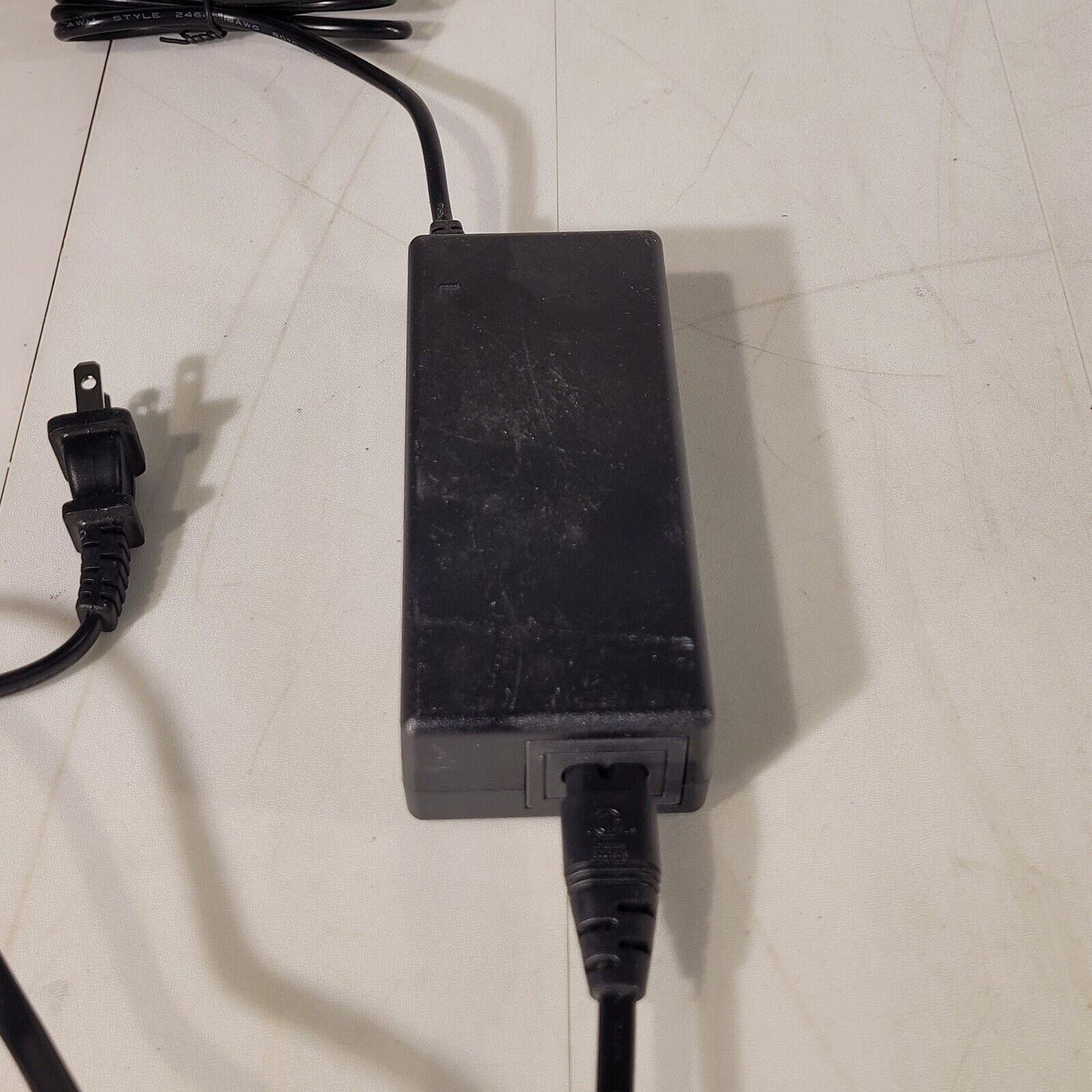 I.T.E Power Supply BX-2404000 AC/DC Adapter 5.5 mm Input 100-240VAC OEM Original