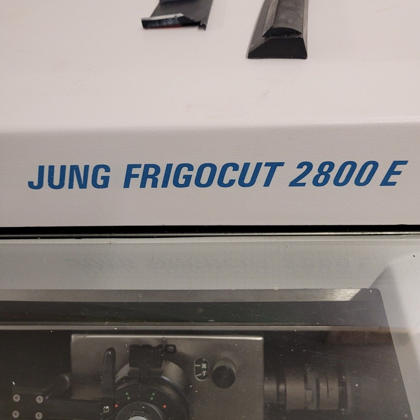 Leica Jung Frigocut 2800E Cryostat With Instruction Manual