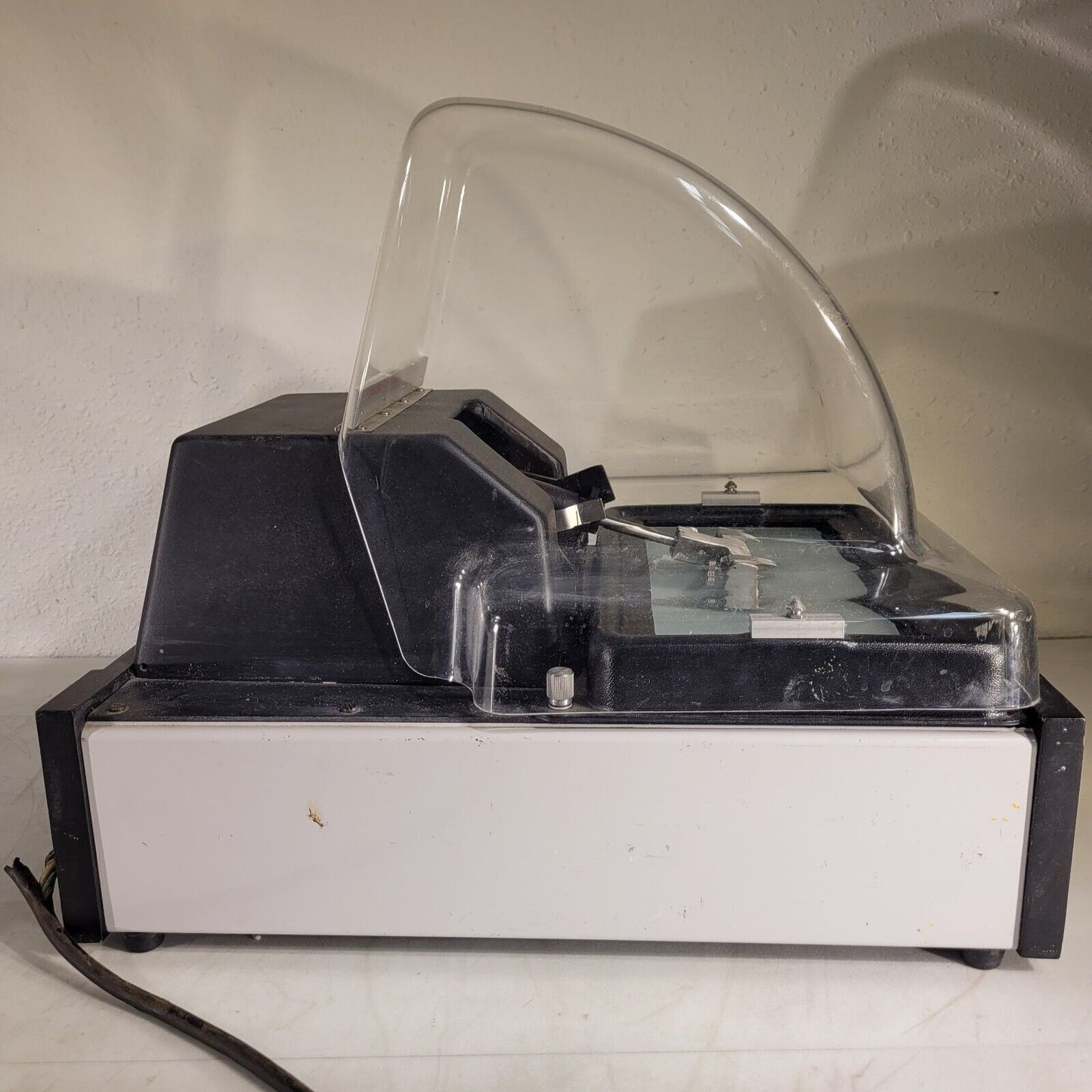 American Optical 925 Microtome Knife Sharpener With Replacement Hone Plate