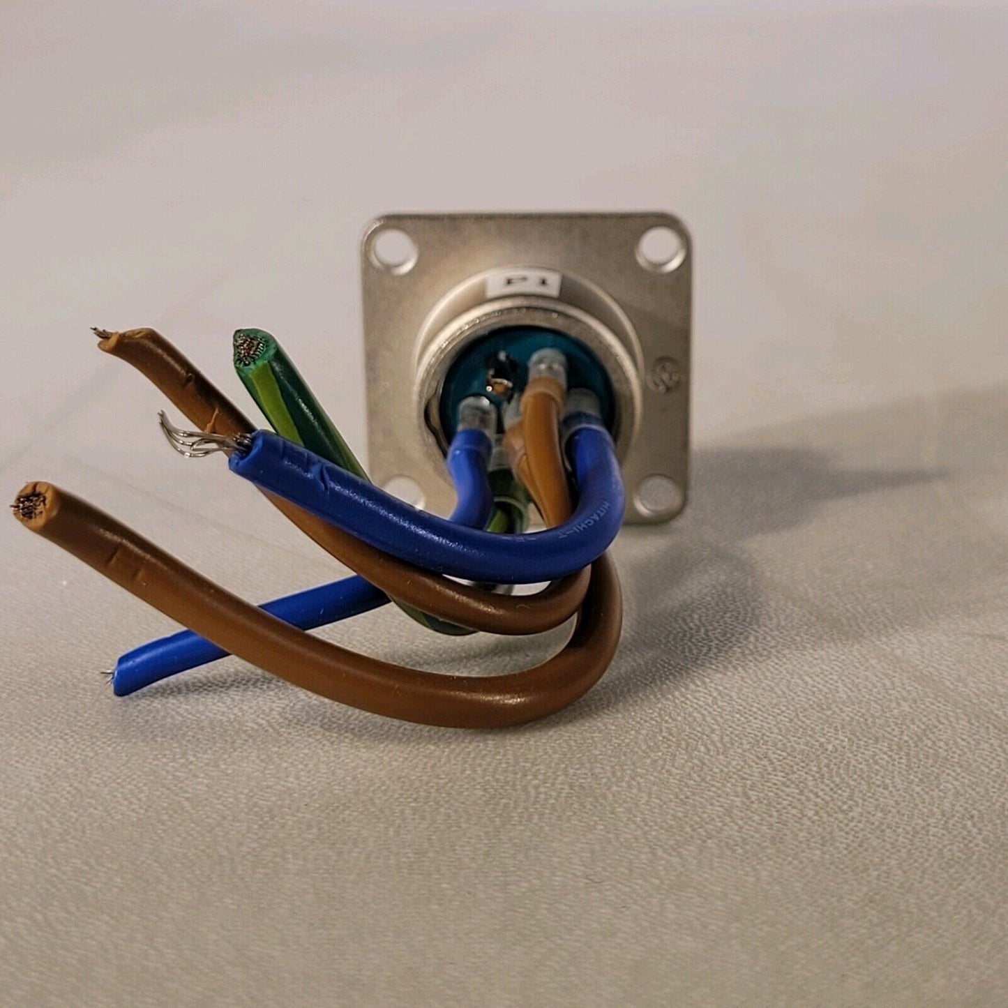 Jae Electronics SRCN2A16-7S 7 Position Circular Connector Receptacle, Female
