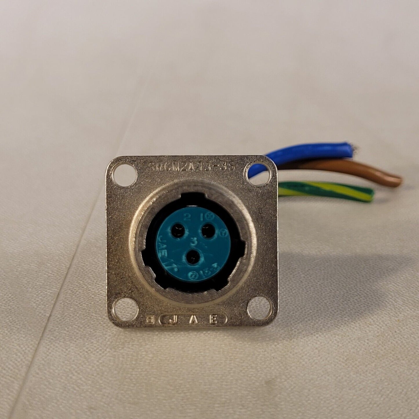 Jae Electronics SRCN2A13-3S 3 Position Circular Connector Receptacle, Female