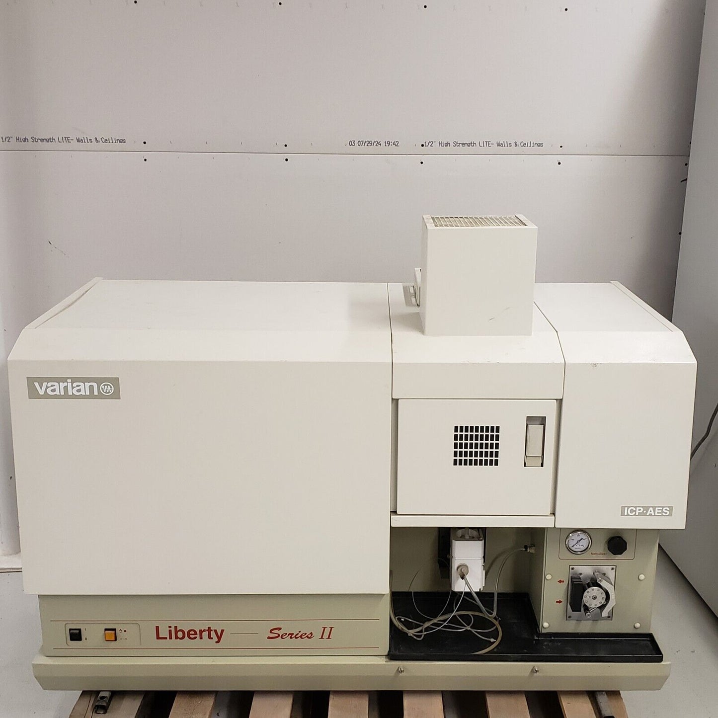 Varian ICP-AES Liberty Series II Inductively Coupled Plasma Spectrometer