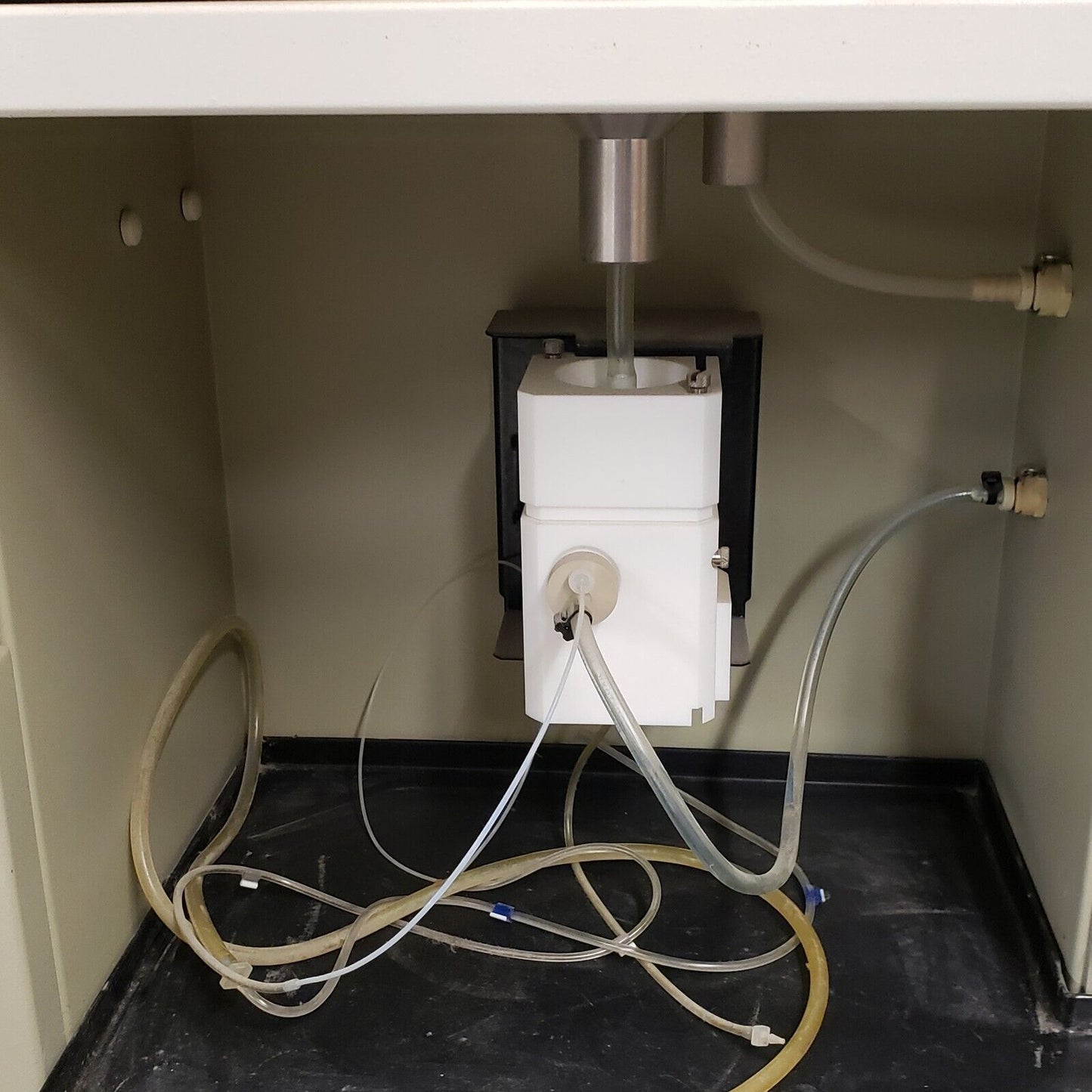 Varian ICP-AES Liberty Series II Inductively Coupled Plasma Spectrometer