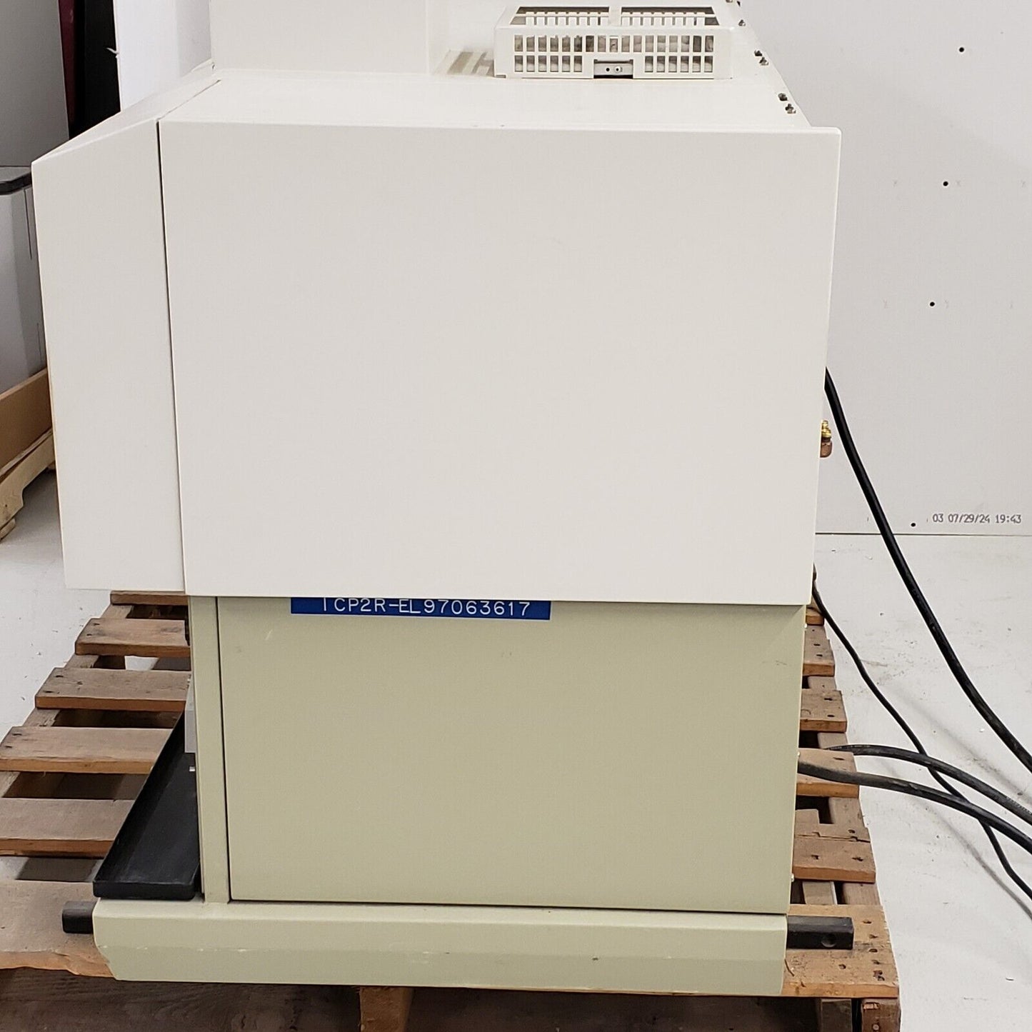 Varian ICP-AES Liberty Series II Inductively Coupled Plasma Spectrometer