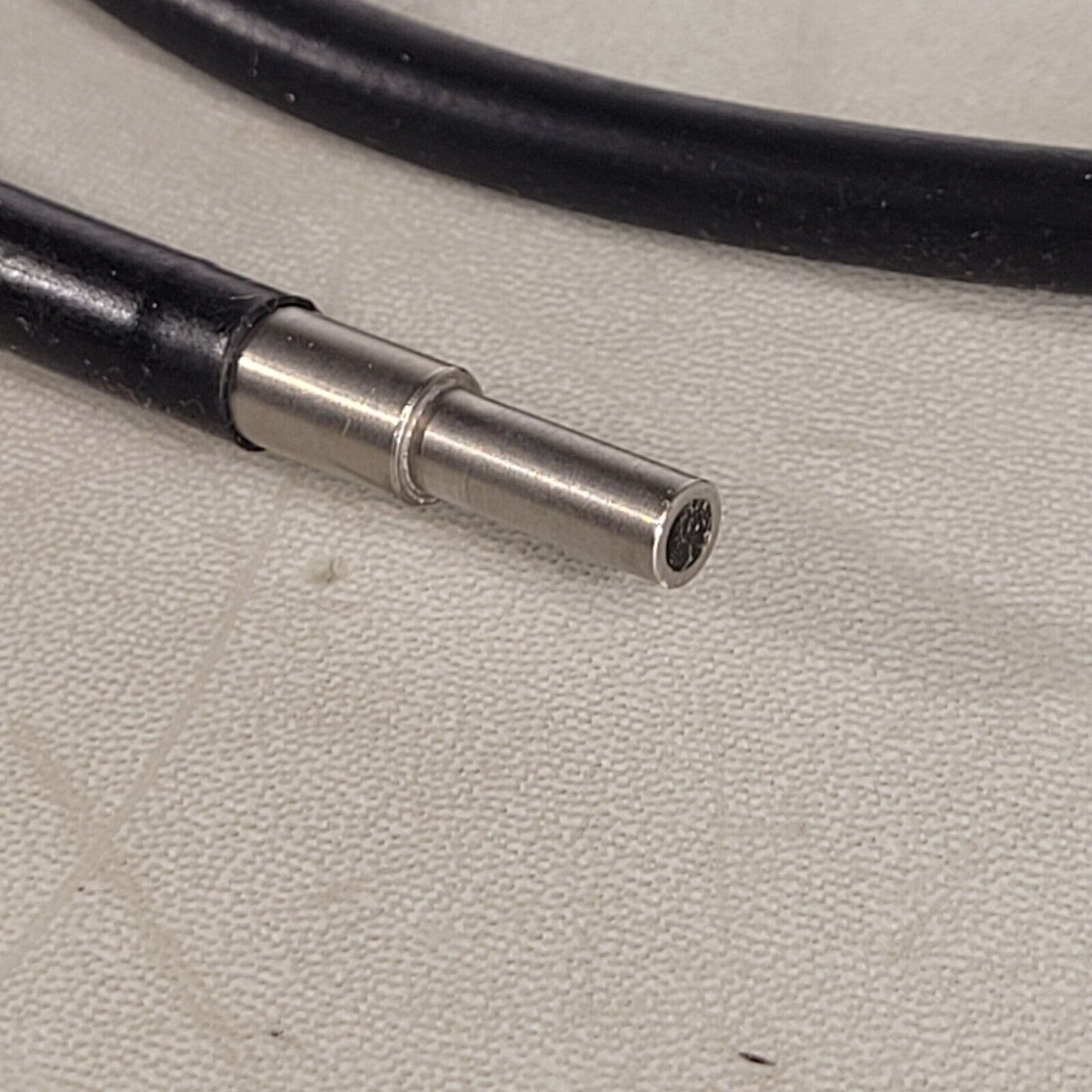 Fiberoptic Cable 4.75mm Diameter Connectors 0.9m Length 3.5mm Diameter Fiber