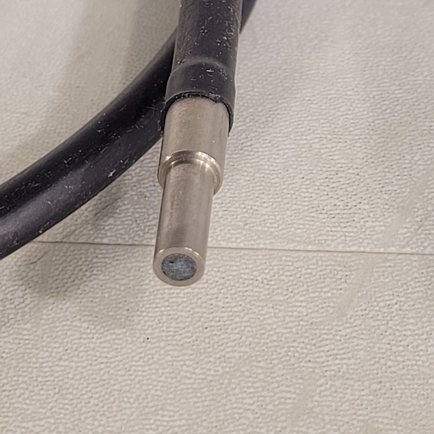 Fiberoptic Cable 4.75mm Diameter Connectors 0.9m Length 3.5mm Diameter Fiber