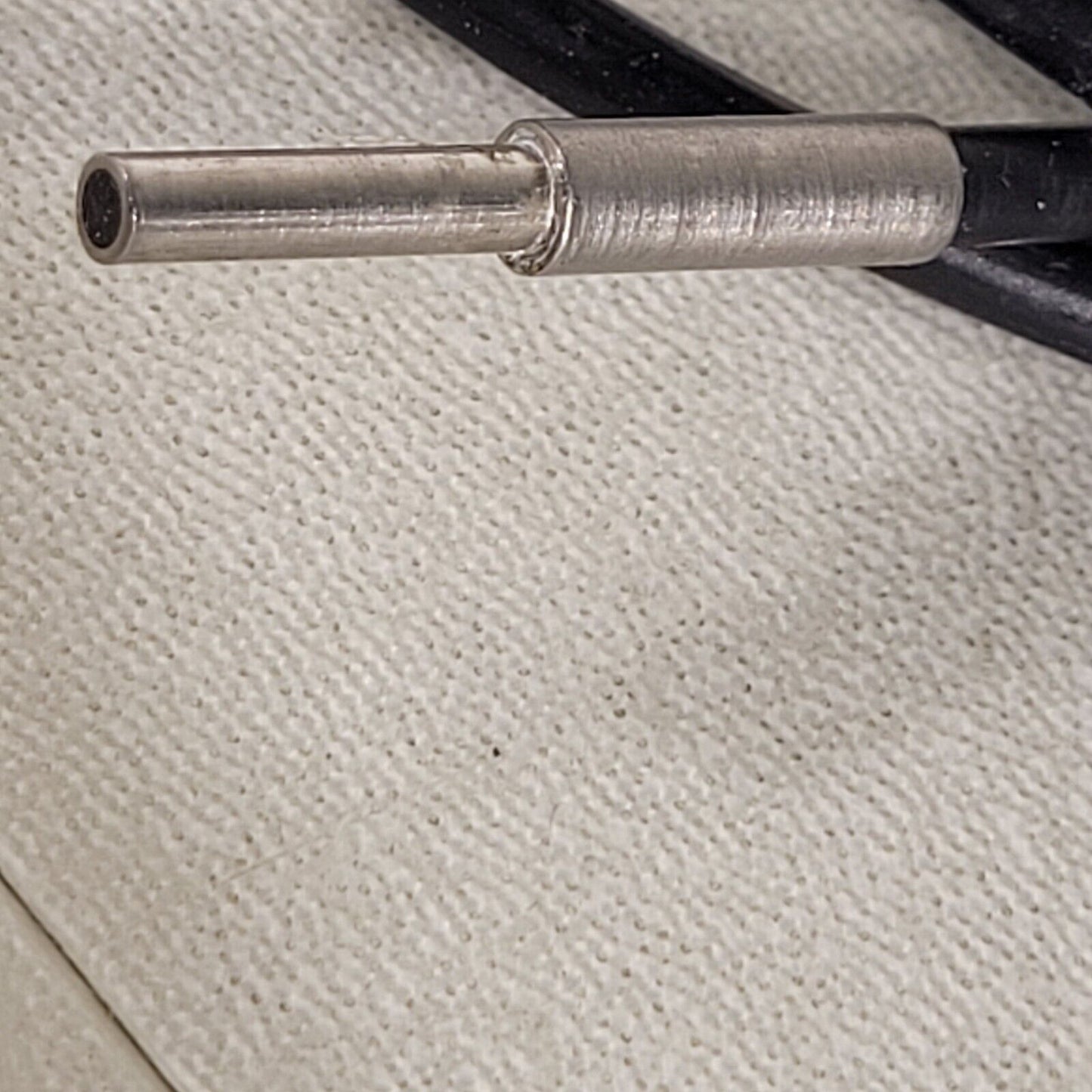 Fiber Optic Cable 1.5m Length 2.75mm Diameter Connector 2.25mm Diameter Fiber