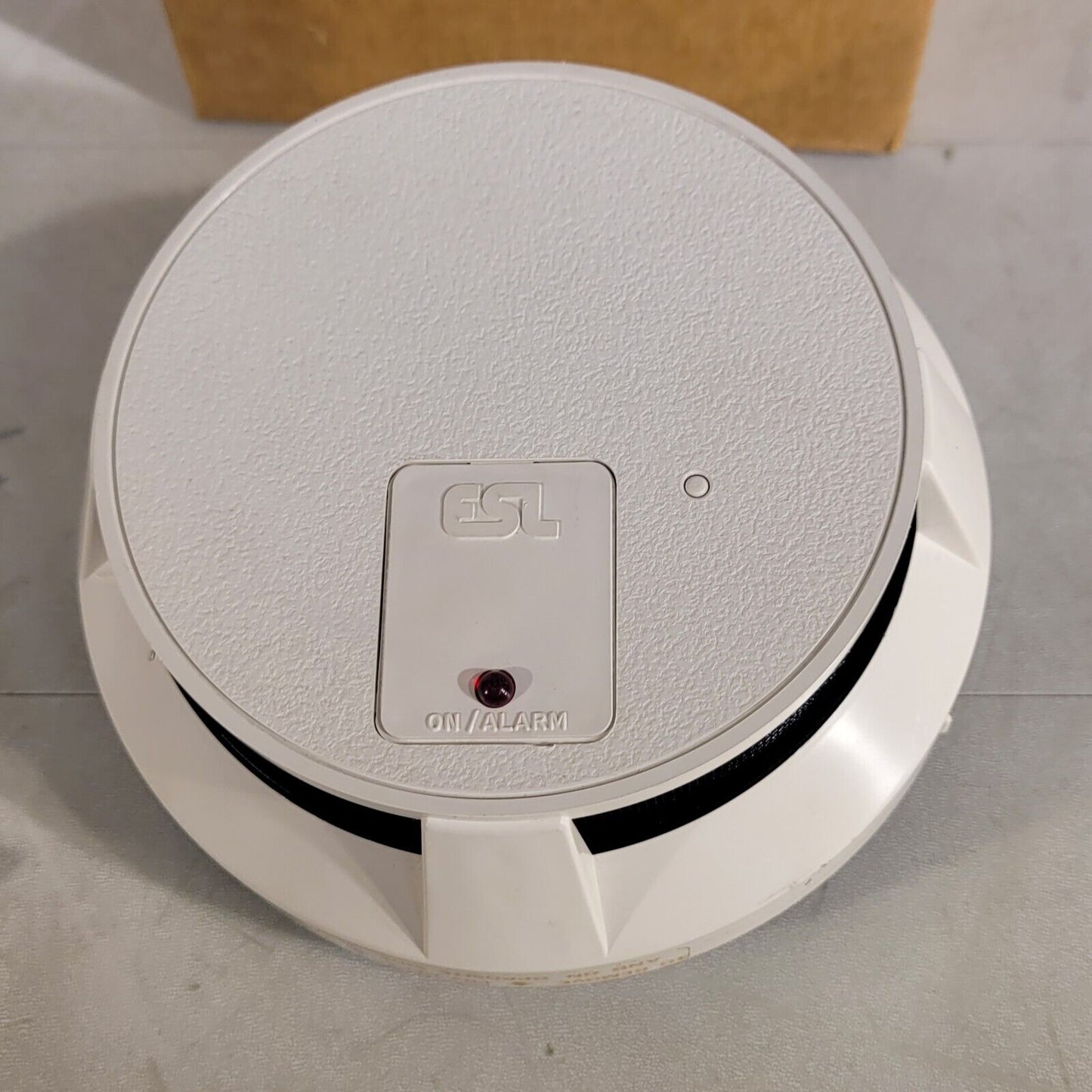 ESL Edwards 522CS Photoelectronic Smoke Detector 24VDC With Connector