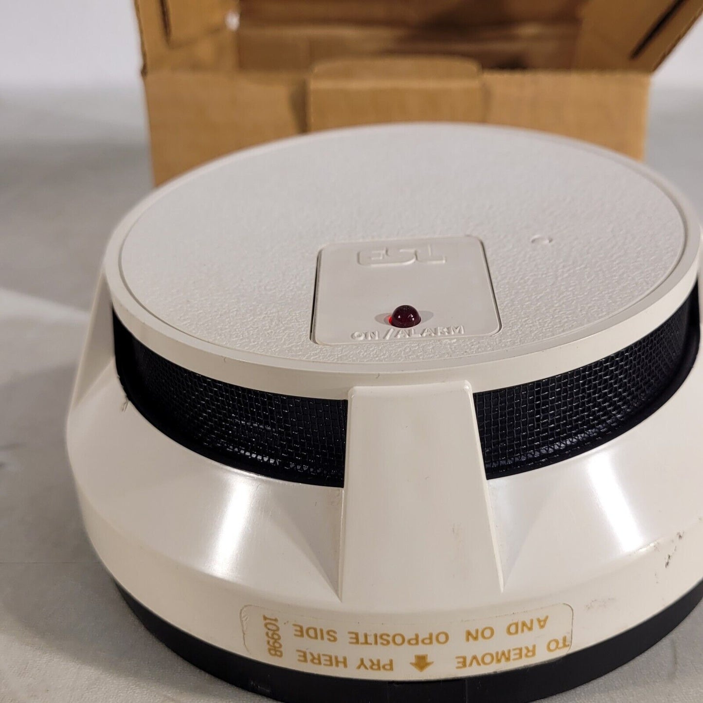 ESL Edwards 522CS Photoelectronic Smoke Detector 24VDC With Connector