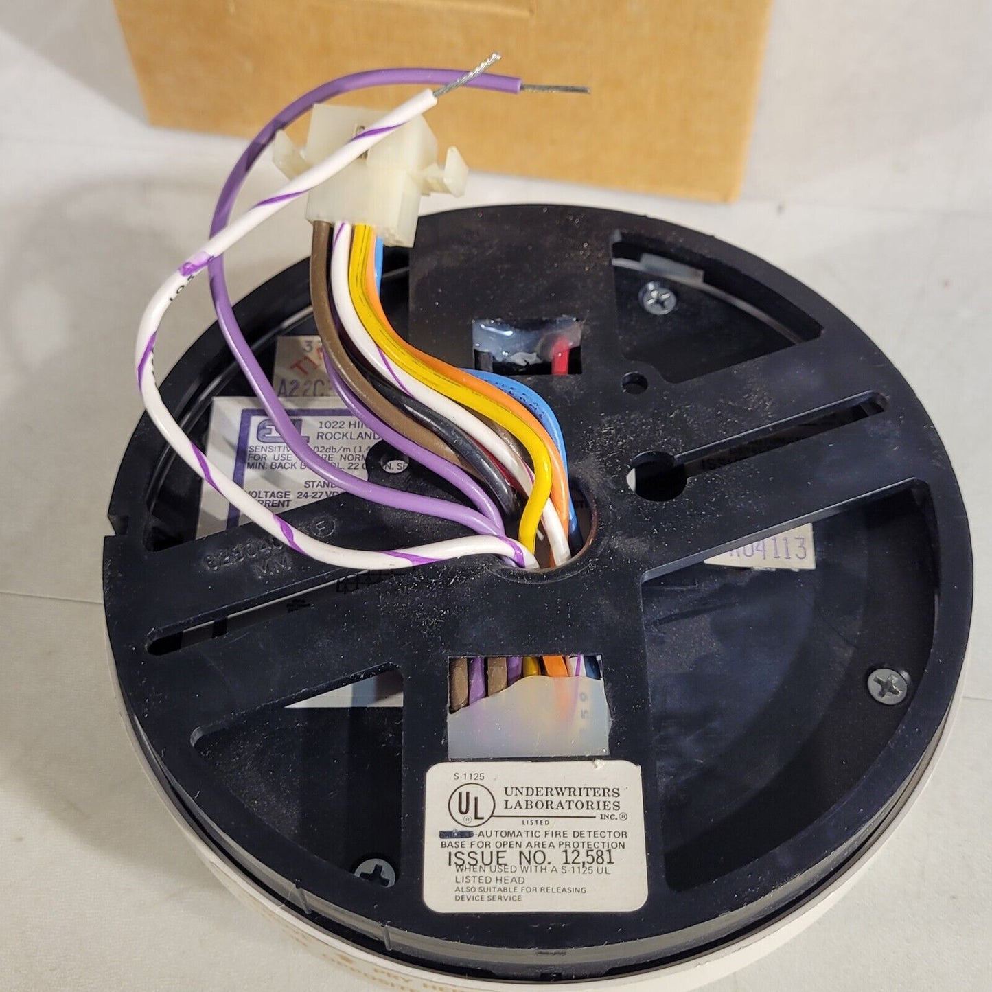 ESL Edwards 522CS Photoelectronic Smoke Detector 24VDC With Connector