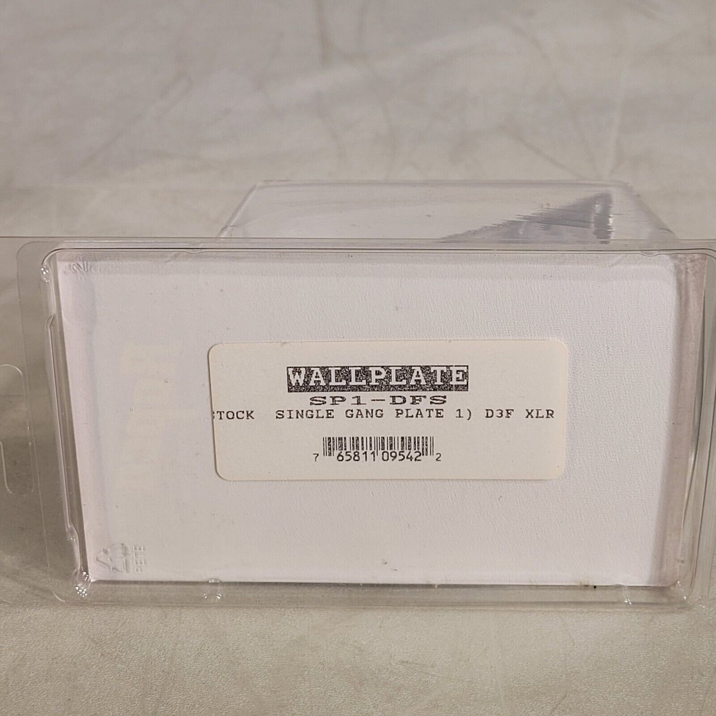 Rapco SP1-DFS Single Gang Plate D3F XLR 3-Pin Stainless Wall Plate Switchcraft