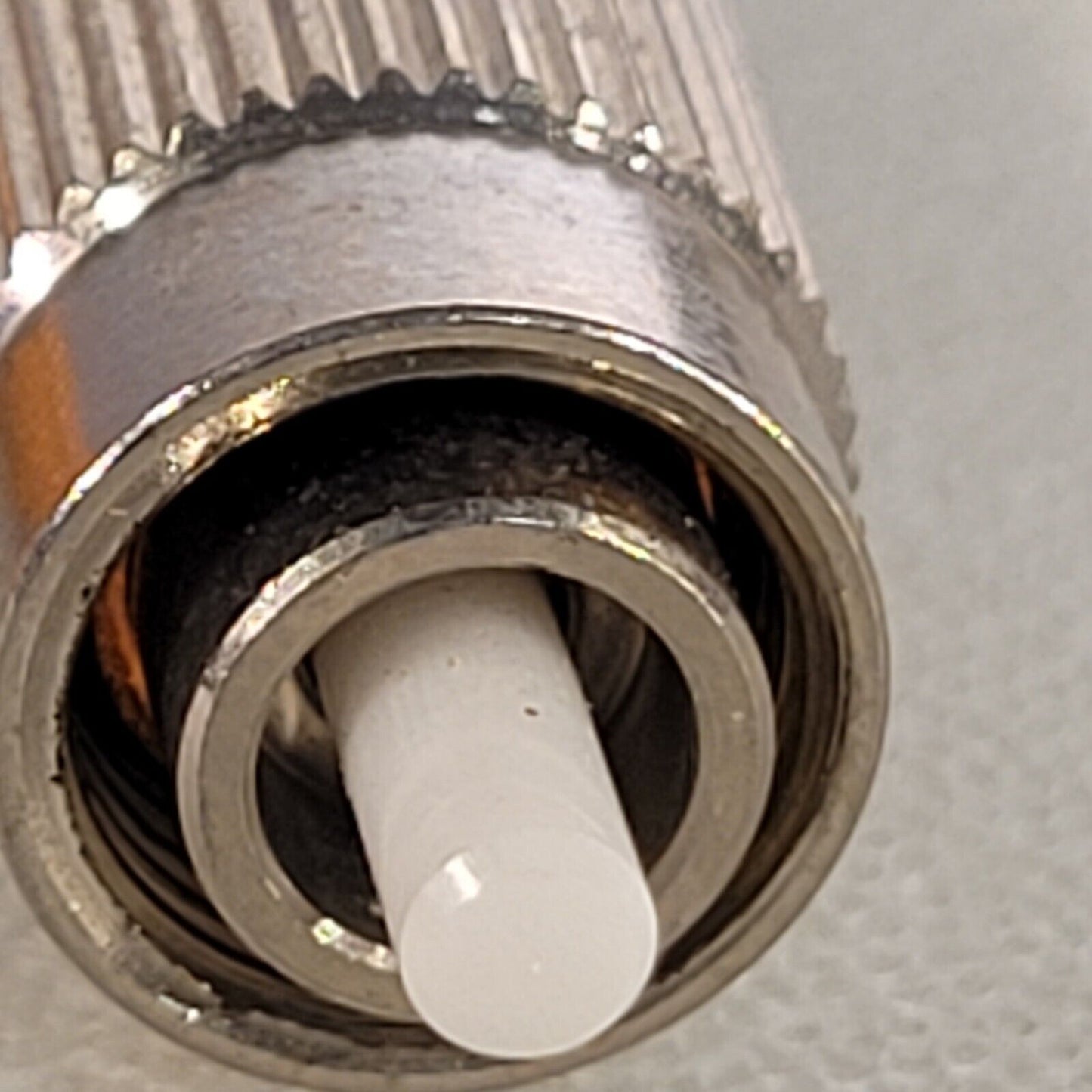 Fiberoptic Cable 3m Length 2.5mm Diameter Fiber Jacket Threaded Connectors