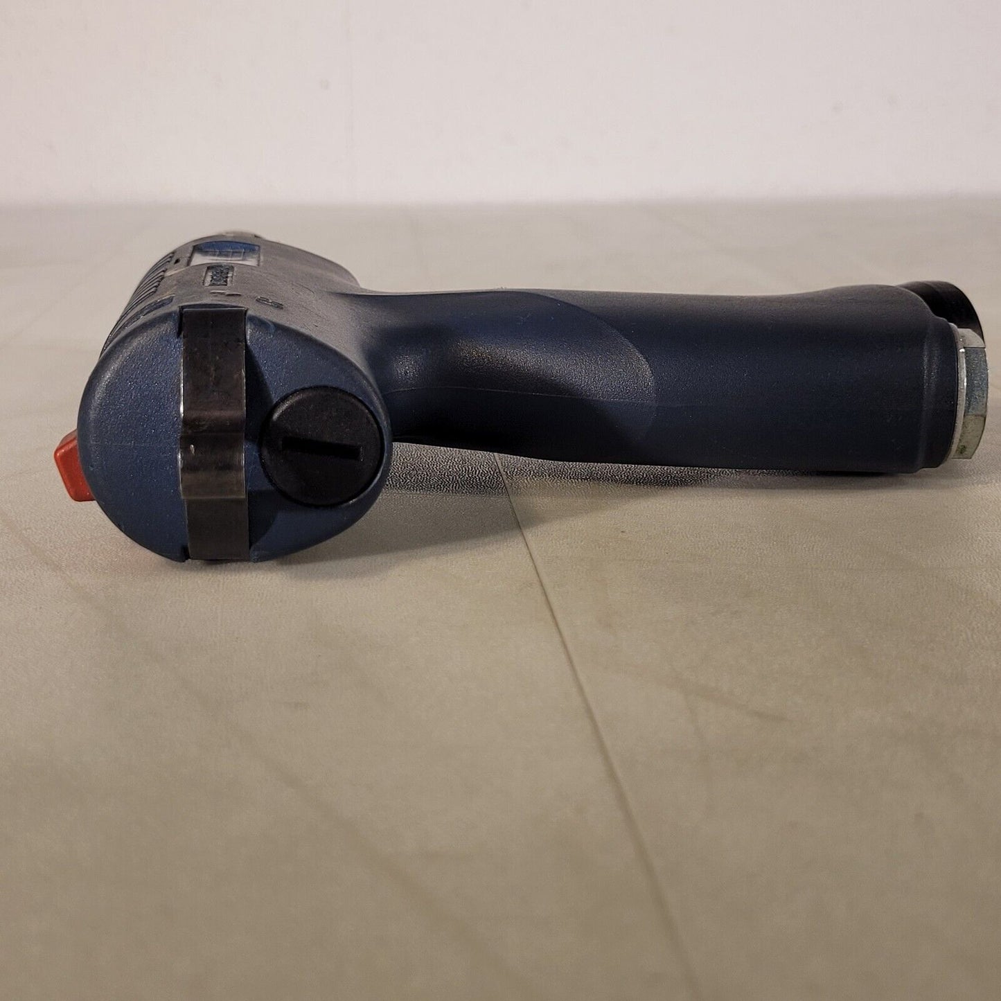 Bosch 0-607-453-429 Pneumatic Torque Wrench 180 Watt 380 Rpm 44 in-lbs CW Only