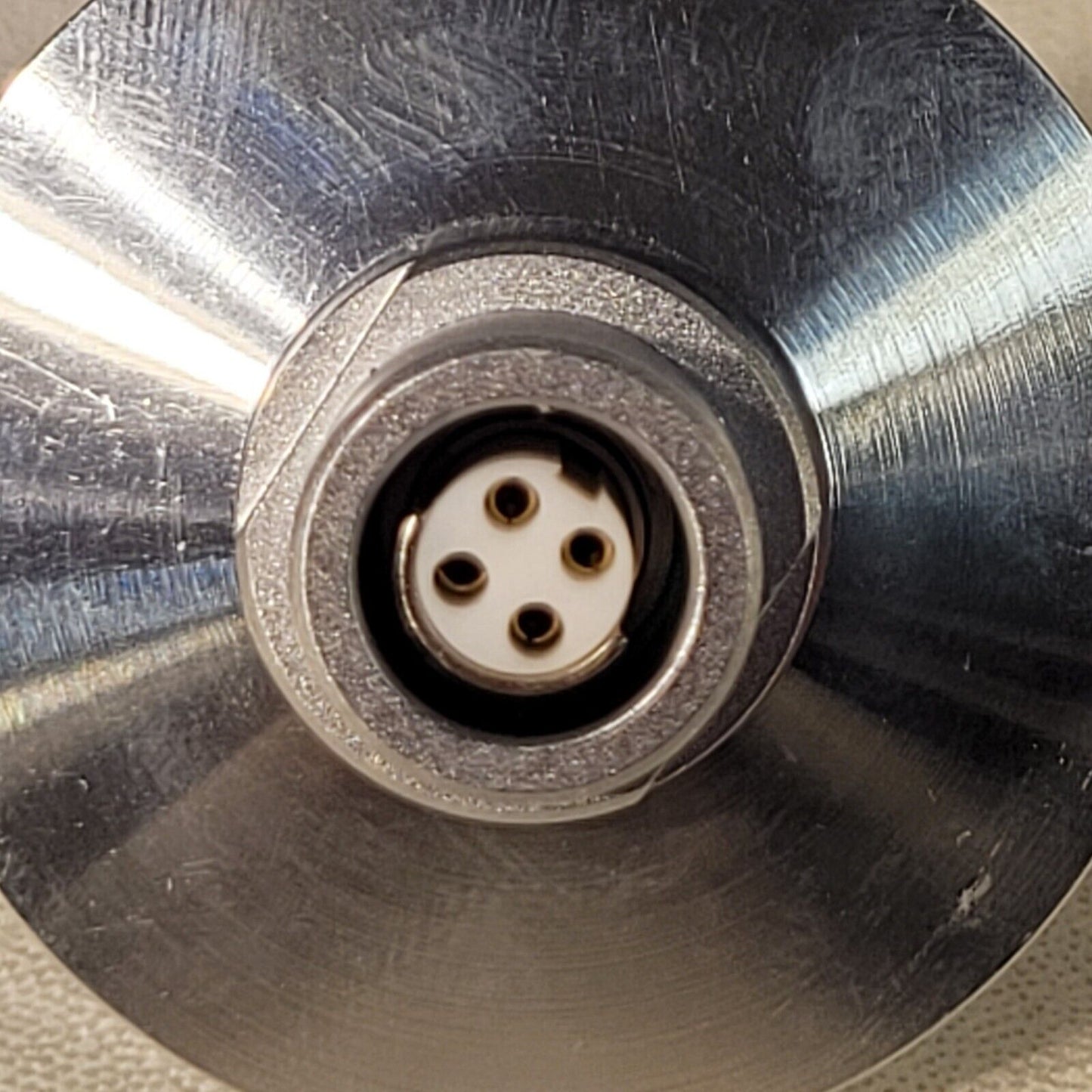 ISO KF25 NW25 Electrical Feedthrough 4-Pin Wire High Vacuum UHV Connector