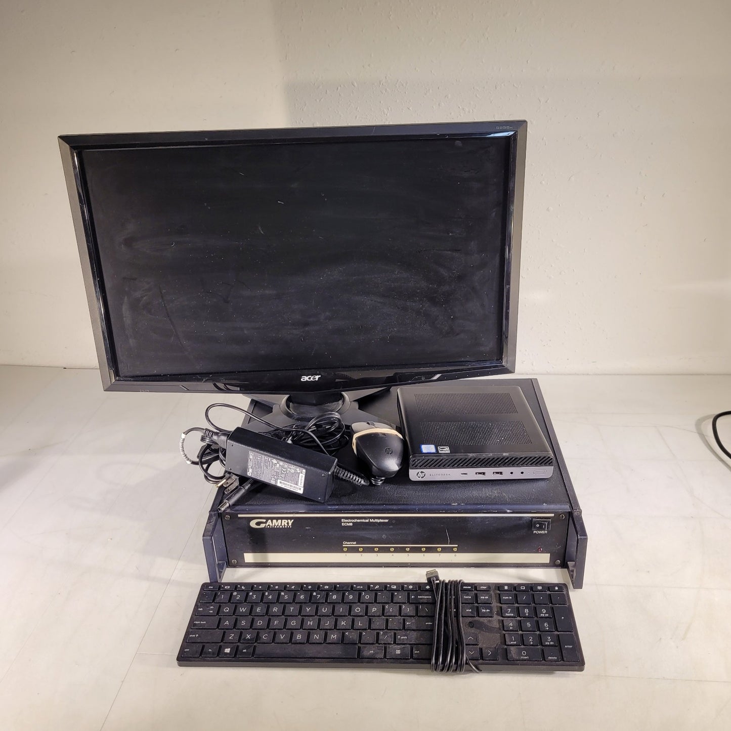Gamry ECM8 Electrochemical Multiplexer w/ Gamry Framework Software TESTED
