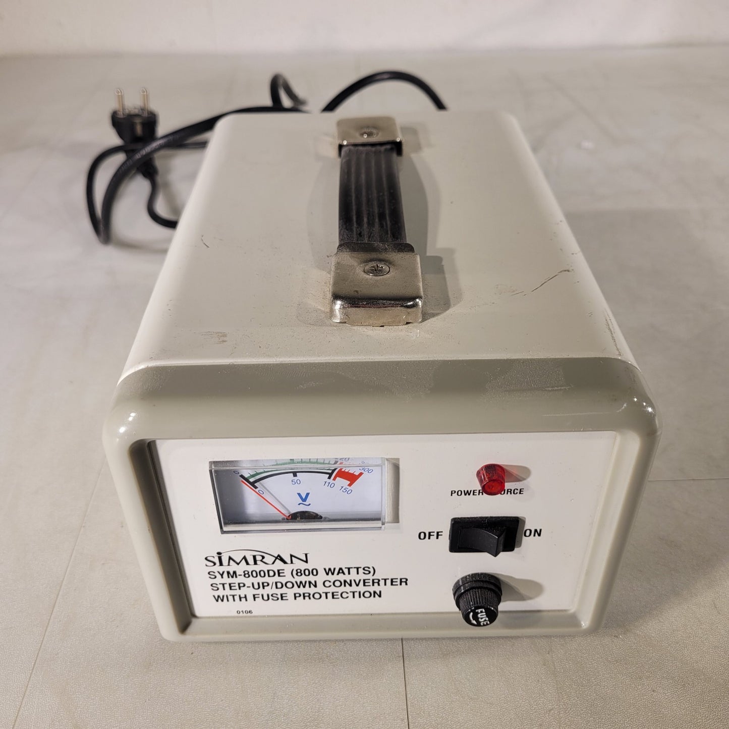 Simran SYM-800DE Step-Up Down Converter w/ Fuse Protection 800W 110V-220V Input