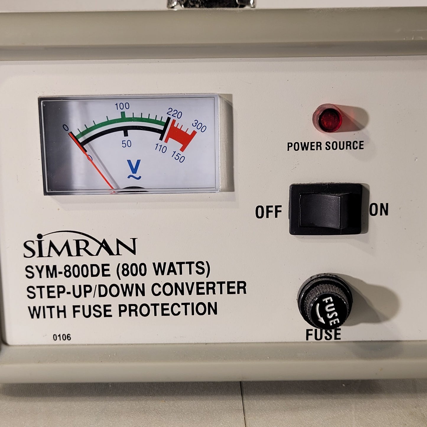 Simran SYM-800DE Step-Up Down Converter w/ Fuse Protection 800W 110V-220V Input