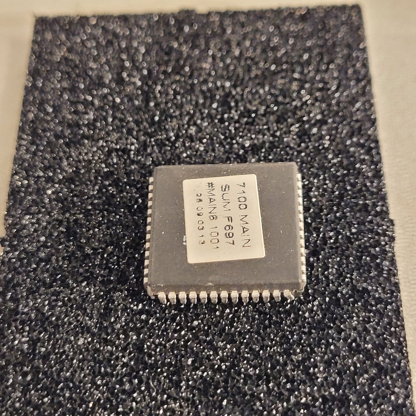 FCI 7100 Main 6.1001 Sum F697 Firmware Chip Honeywell 25090313 Fire Control Inst