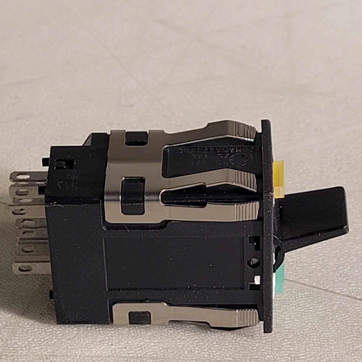 Micro Switch AML 20 L173 Green Yellow LED Switch Without Front Covers Honeywell