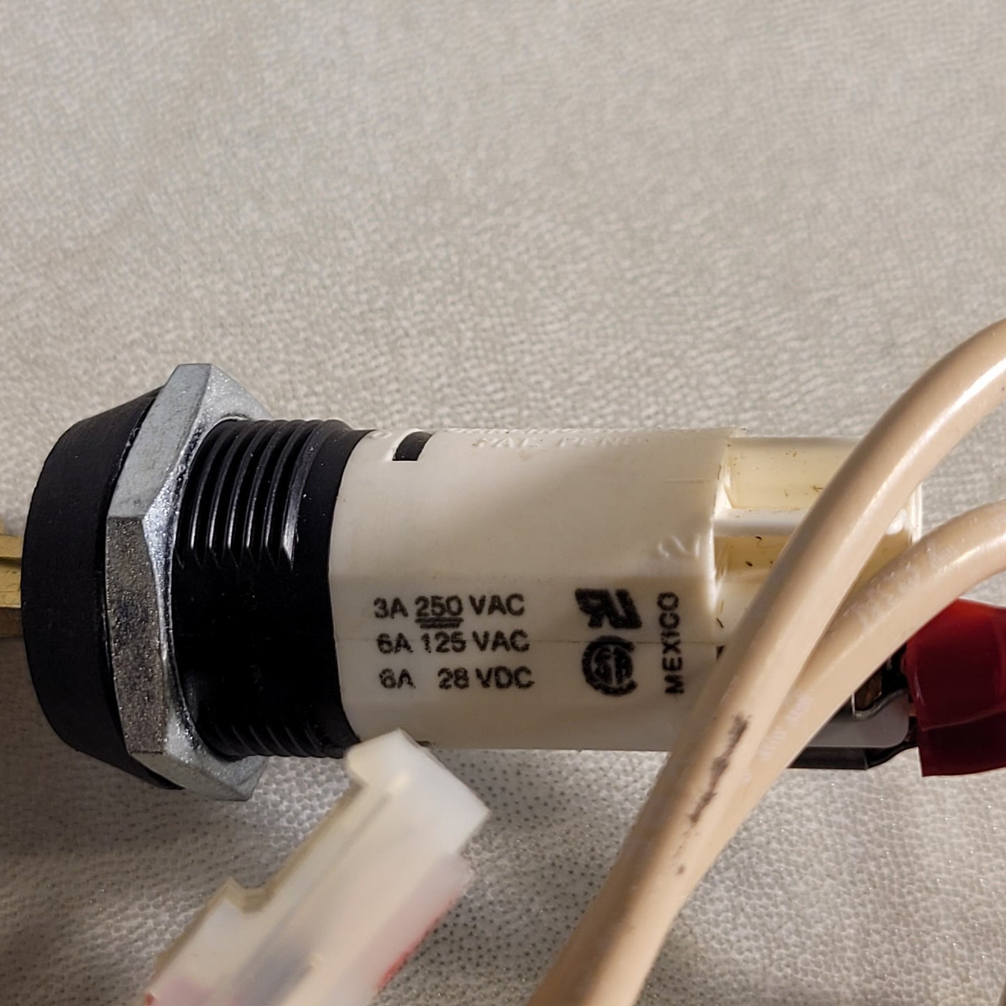 Carling Switch Key On Off Switch with 2 Keys Safety Interlock