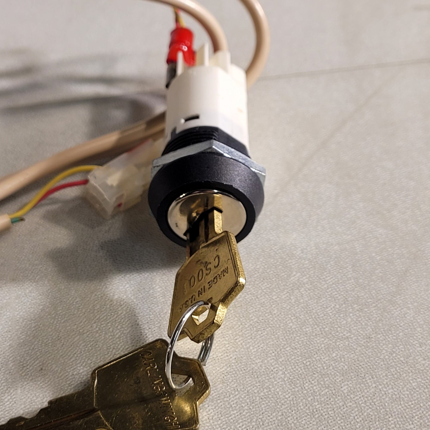 Carling Switch Key On Off Switch with 2 Keys Safety Interlock