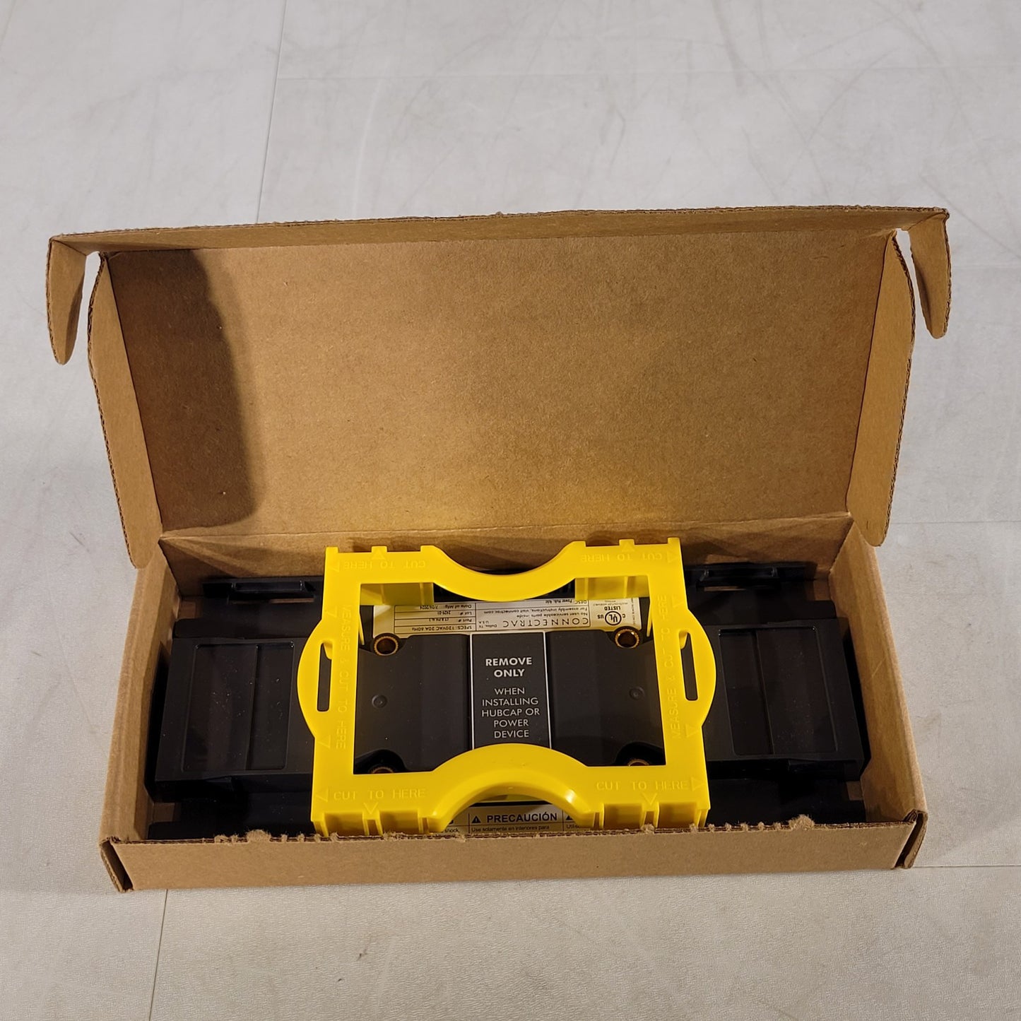 Connectrac CT.B.PH.4c.1 Raceway Power Hub Device Connection Point and Coupler