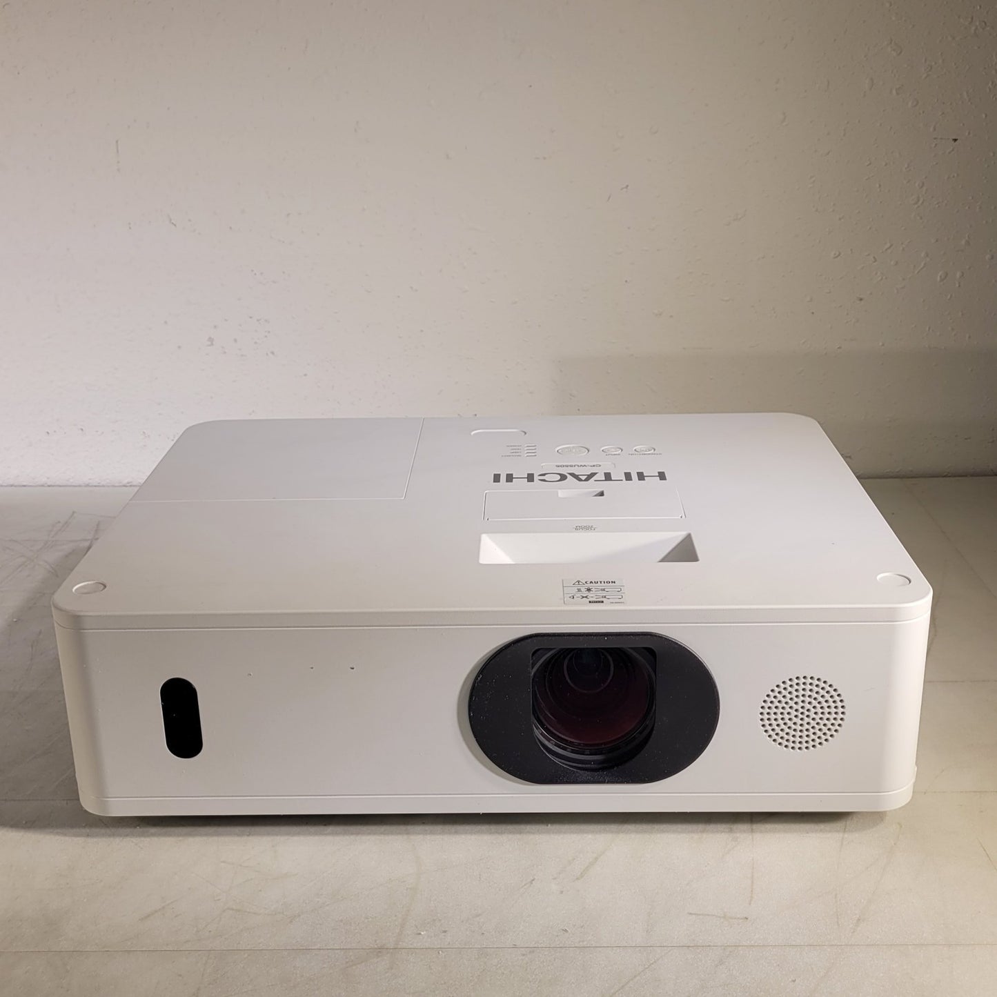 Hitachi CP-WU5505 1920 x 1200 Resolution Projector CP-WU5505GF 1300 Lamp Hours