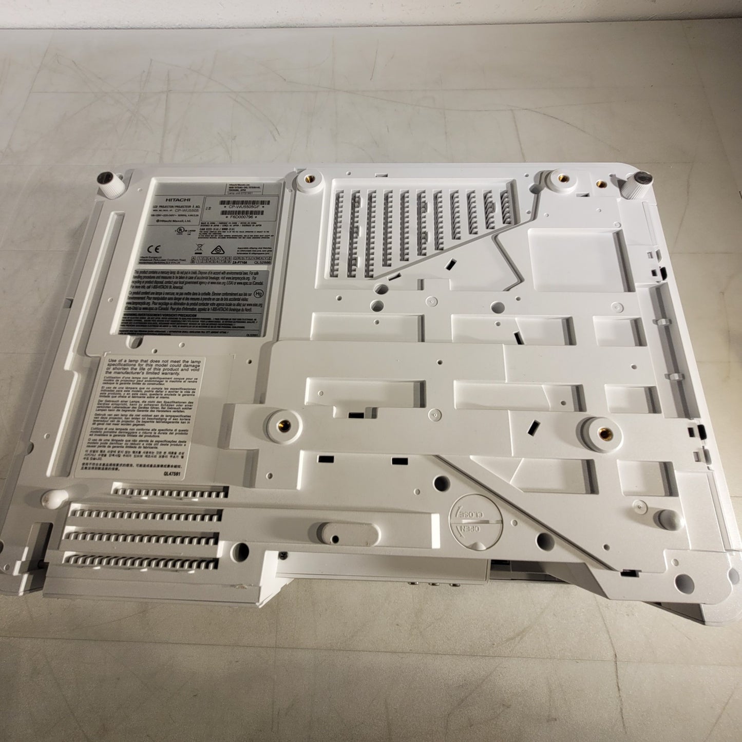 Hitachi CP-WU5505 1920 x 1200 Resolution Projector CP-WU5505GF 1300 Lamp Hours