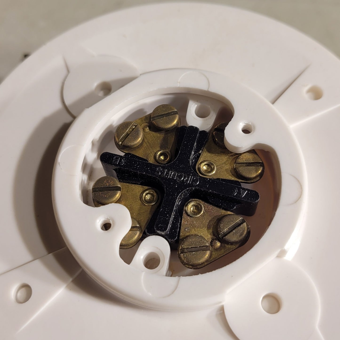 Simplex 4266-135 Heat Detector For Fire Alarm Systems 477-007 Temp Rating 135°