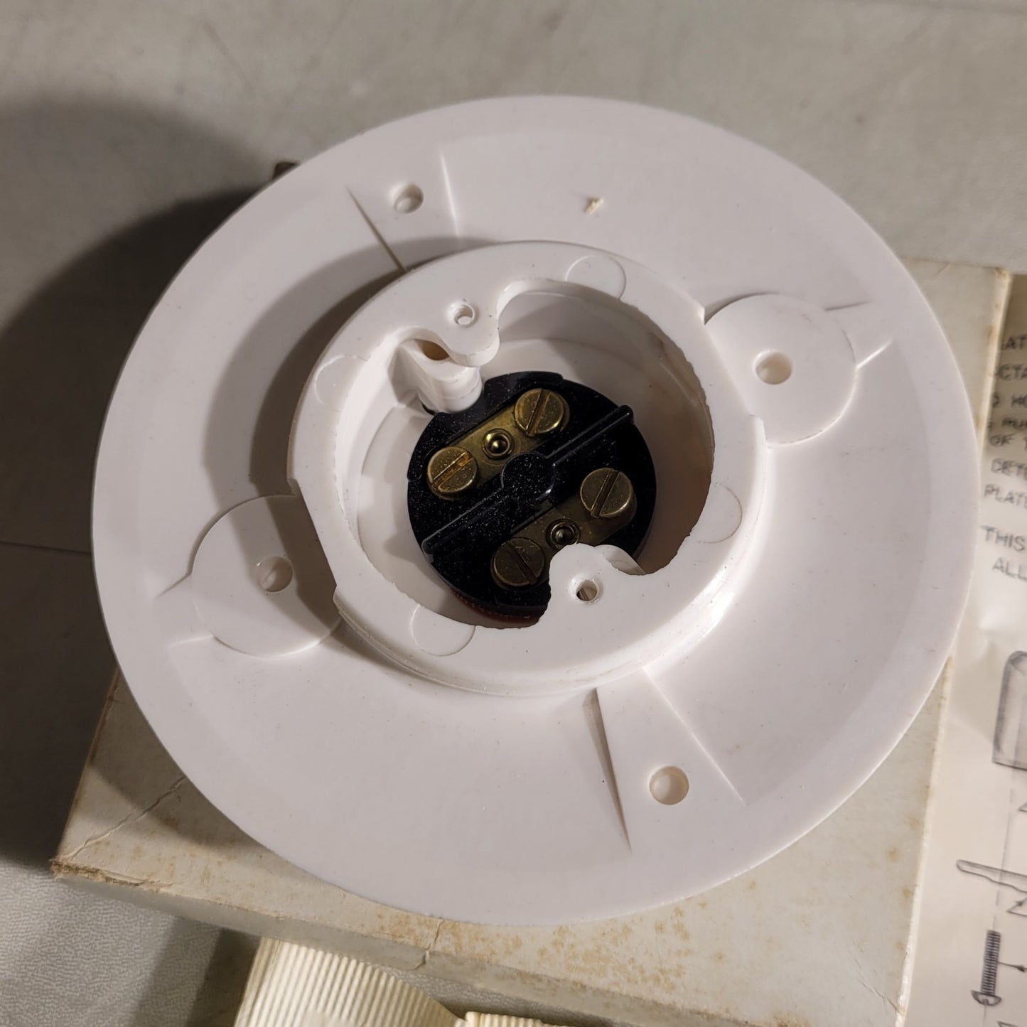 Simplex 4265-135 Heat Detector For Fire Alarm Systems 477-005 Temp Rating 135°