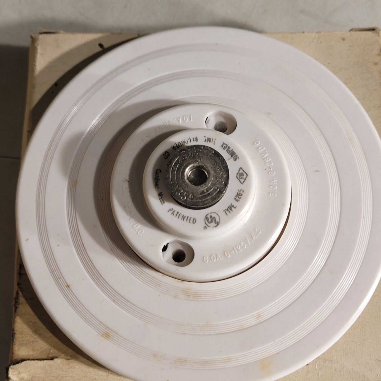 Simplex 4265-135 Heat Detector For Fire Alarm Systems 477-005 Temp Rating 135°