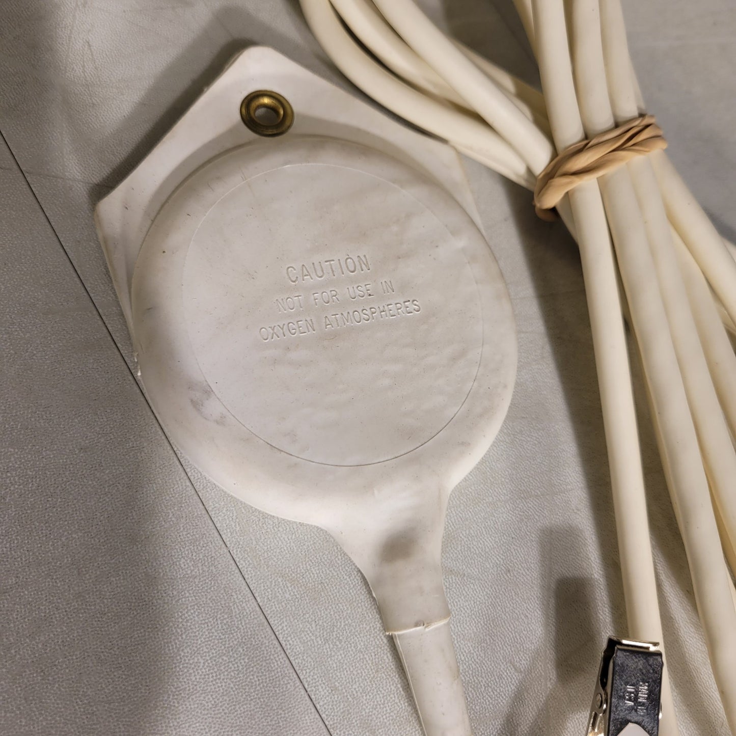 Fisher Berkeley Nurse Call Cord 10-Foot Cord DA-15 Plug with Clip White