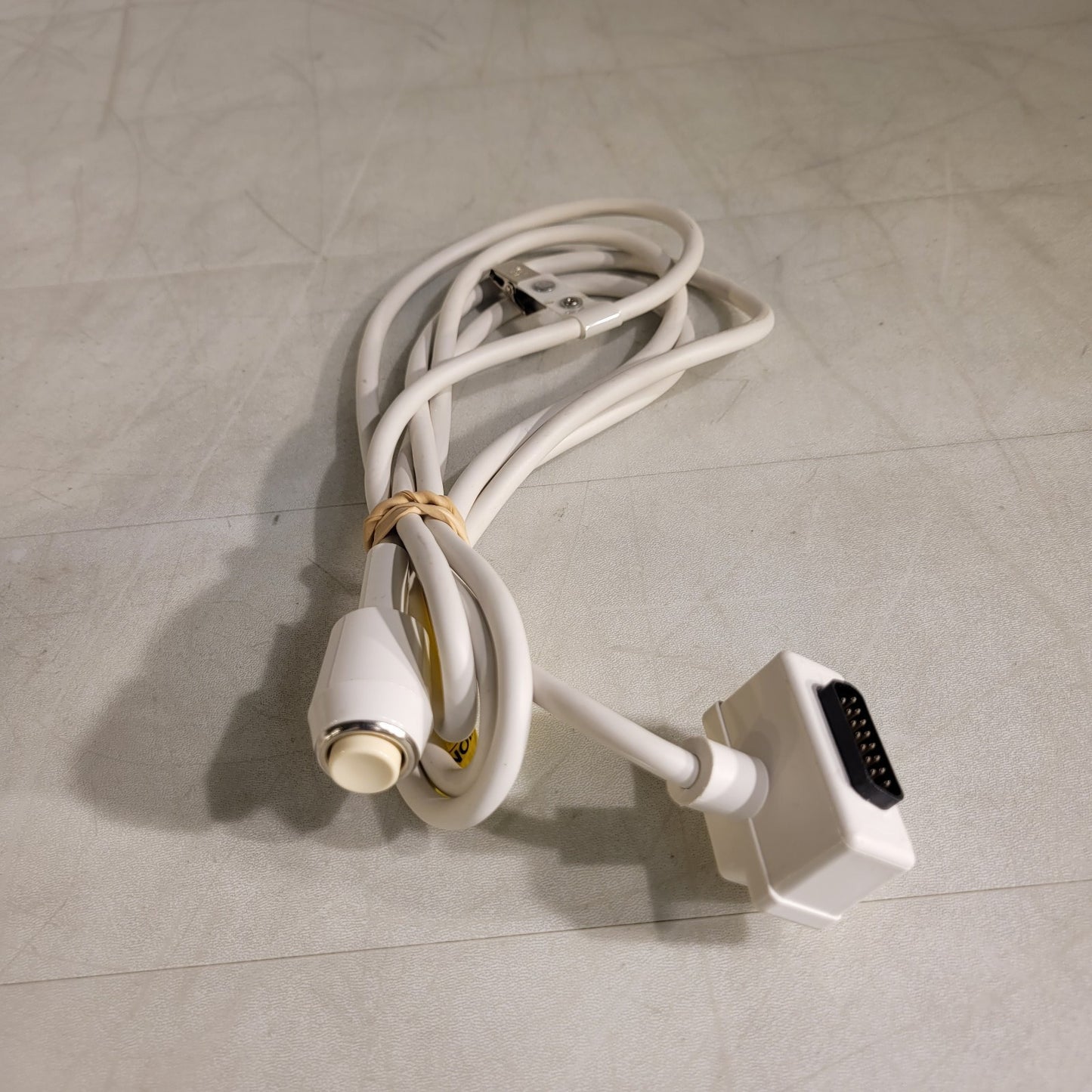 Fisher Berkeley Nurse Call Cord Cord DA-15 Plug with Clip White