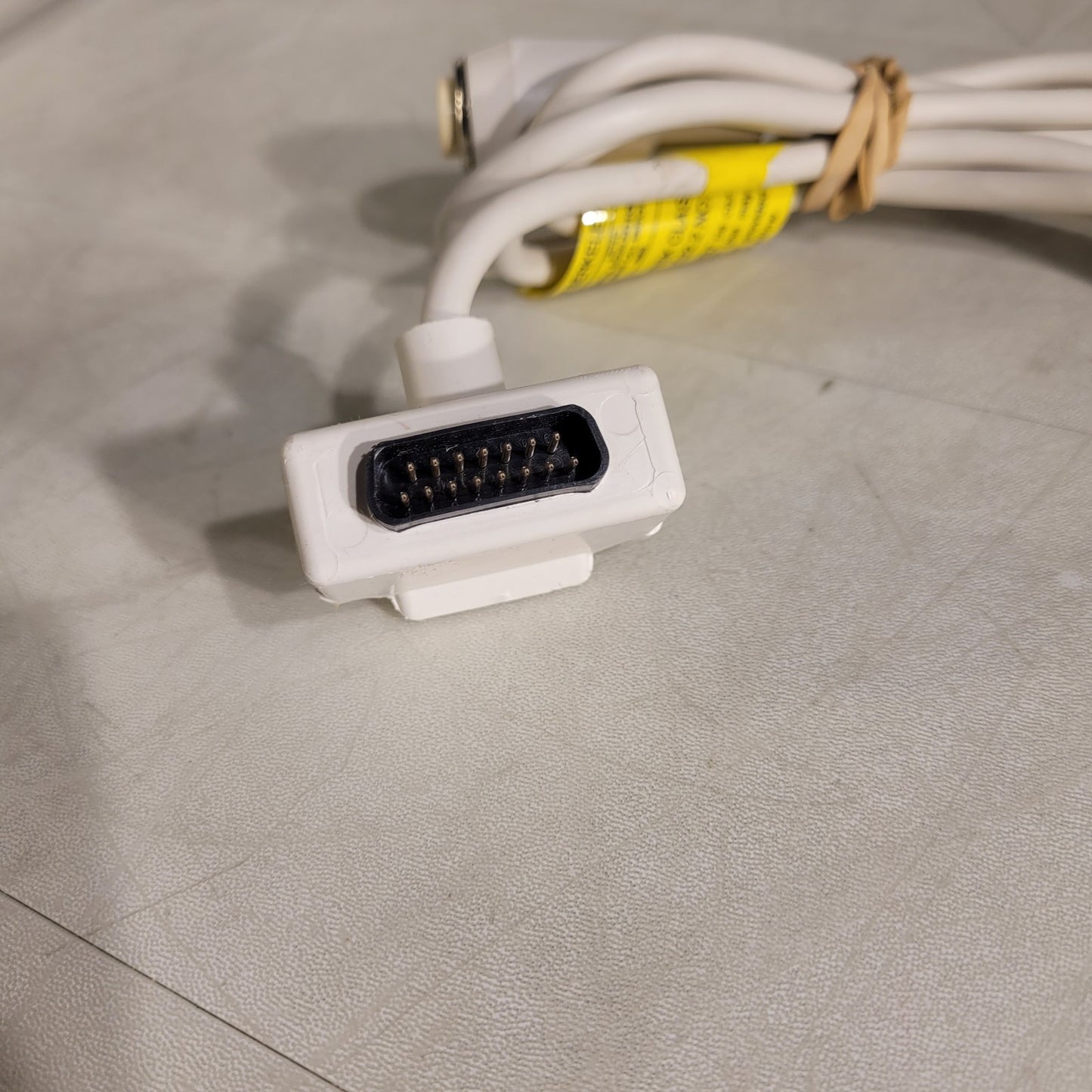 Fisher Berkeley Nurse Call Cord Cord DA-15 Plug with Clip White