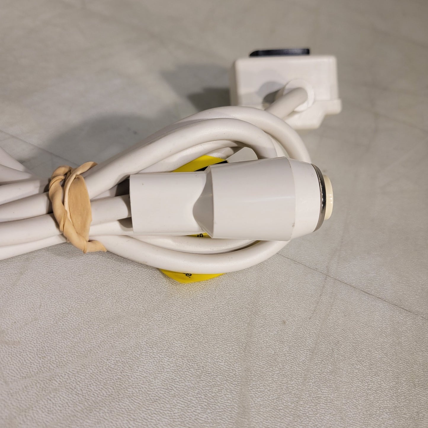 Fisher Berkeley Nurse Call Cord Cord DA-15 Plug with Clip White
