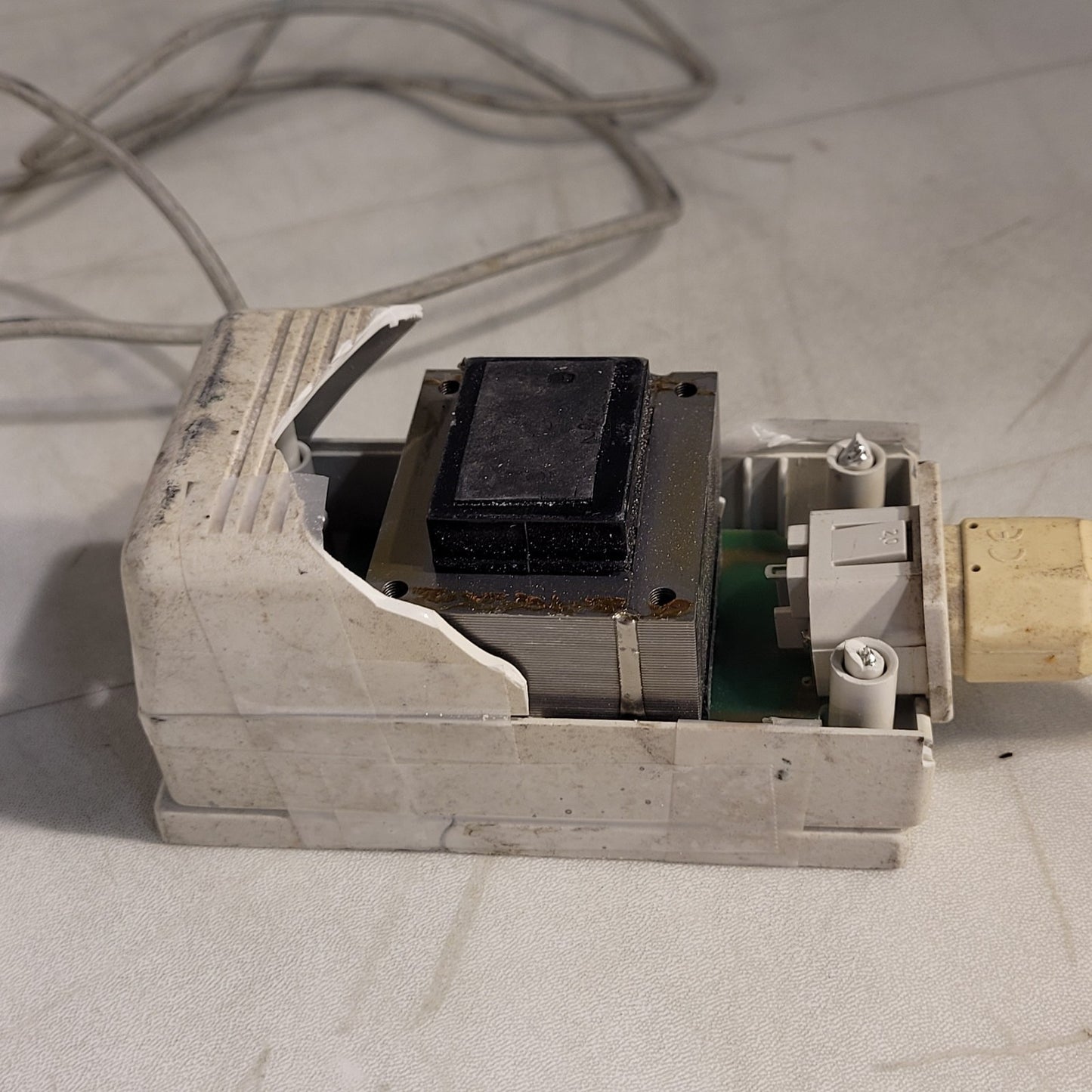 Mettler Toledo PG6002-S Balance Scale 6100g Max With Power Supply Tested Works