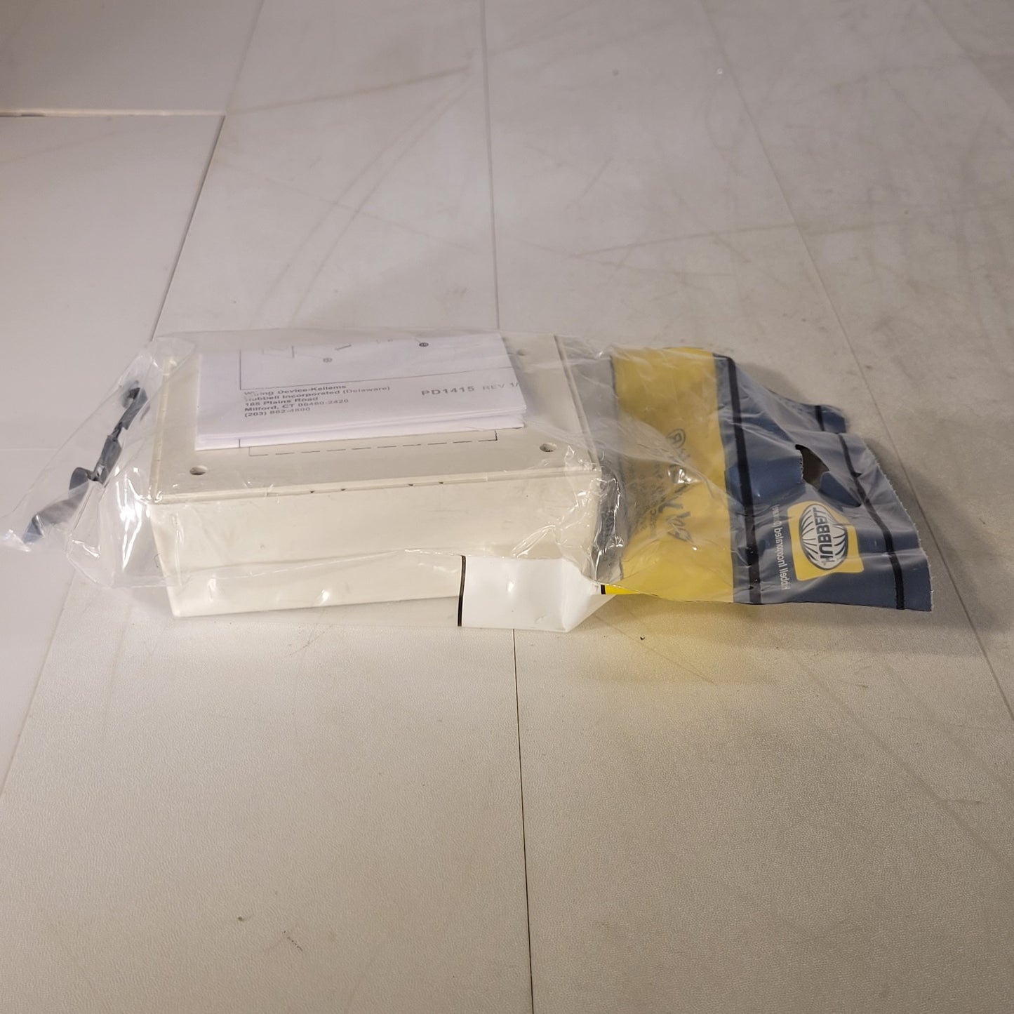 Hubbell PT12SBA PolyTrak Nonmetallic Raceway Systems Standard Box Office White