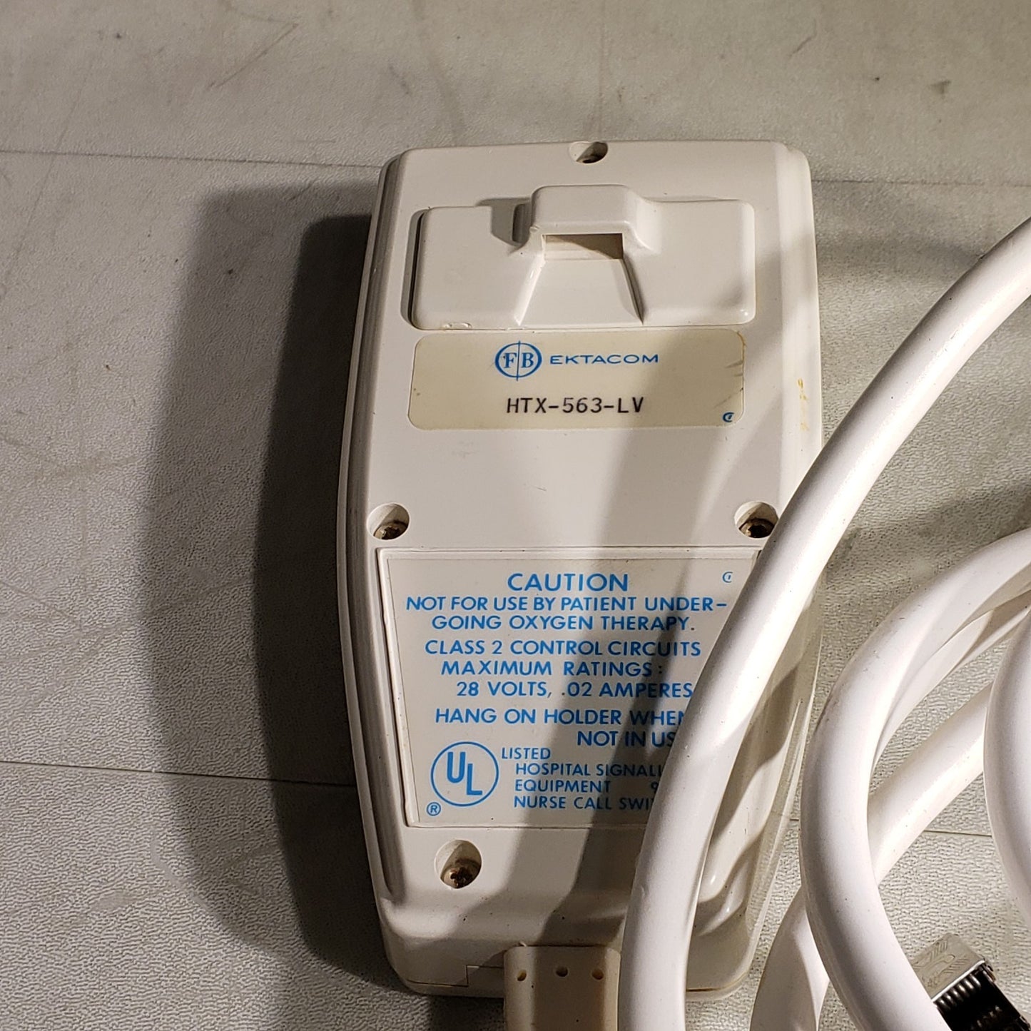 Fisher Berkeley HTX-563-LV Ektacom Nurse Call Switch TV Radio Remote DA-15 Plug